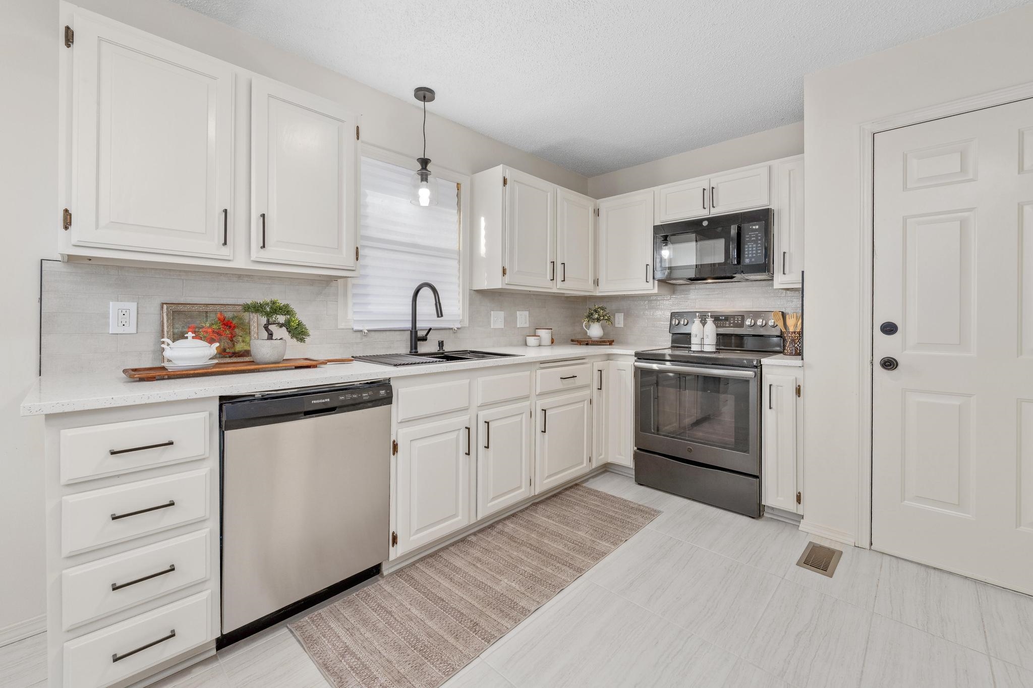 209 W Virginia Road Andover KS 67002