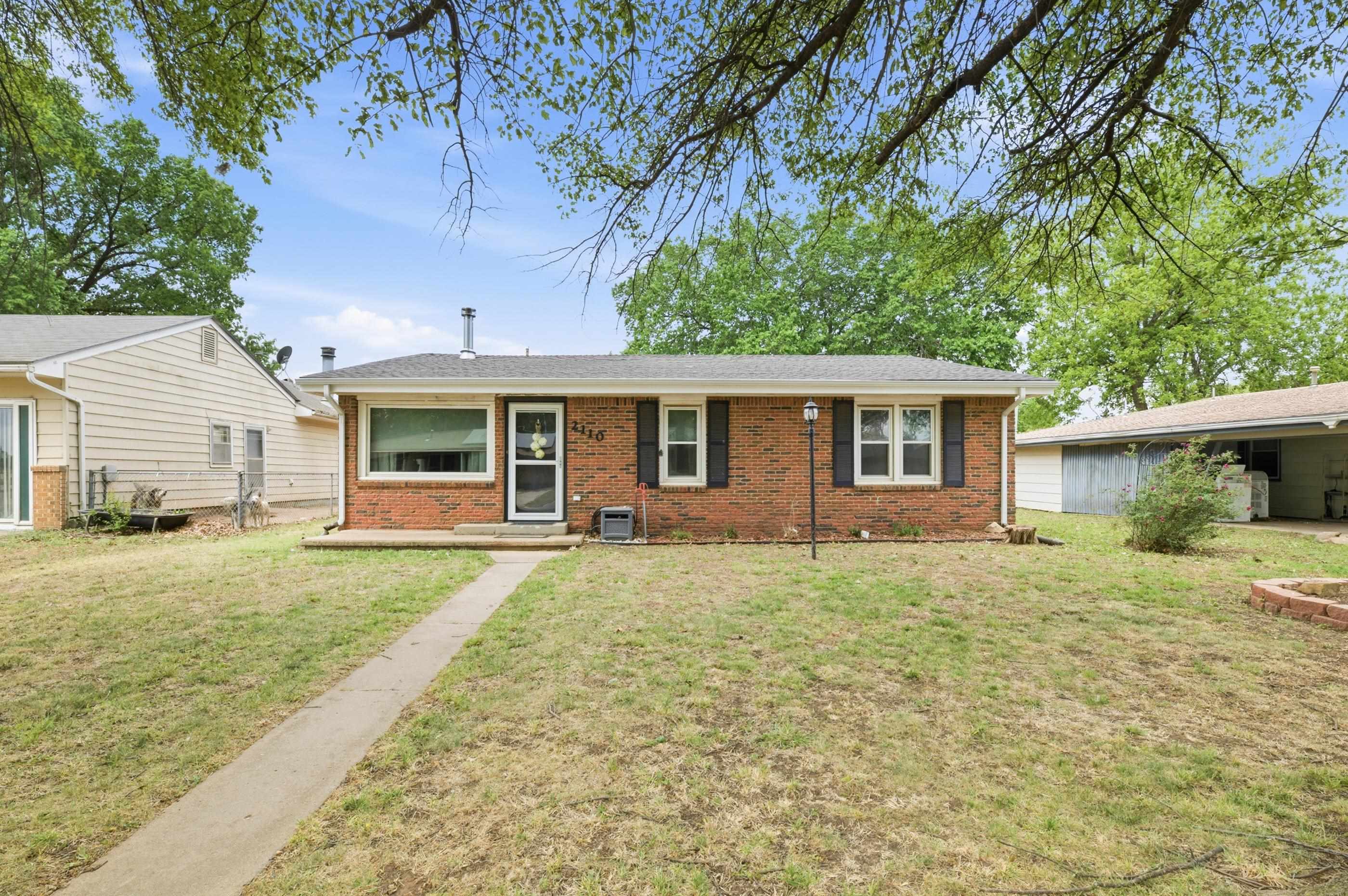 2110 Oak Street Harper KS 67058
