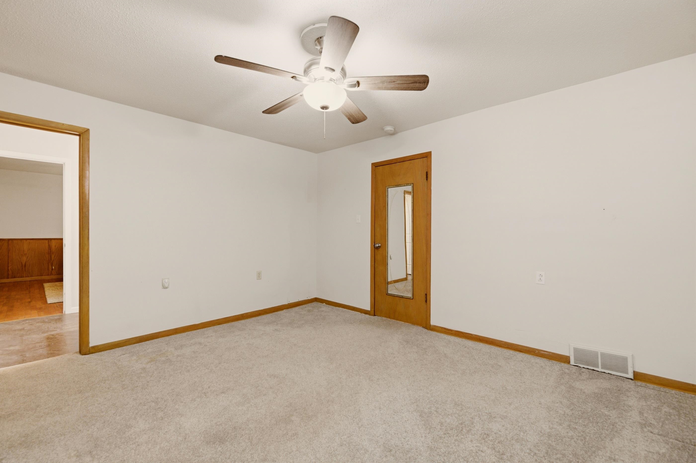 2110 Oak Street Harper KS 67058