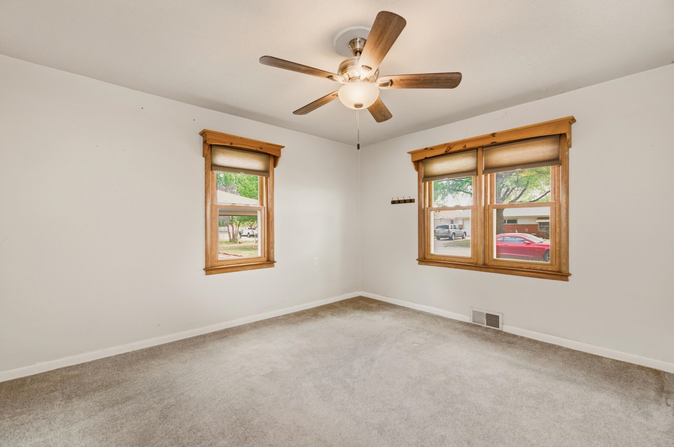 2110 Oak Street Harper KS 67058