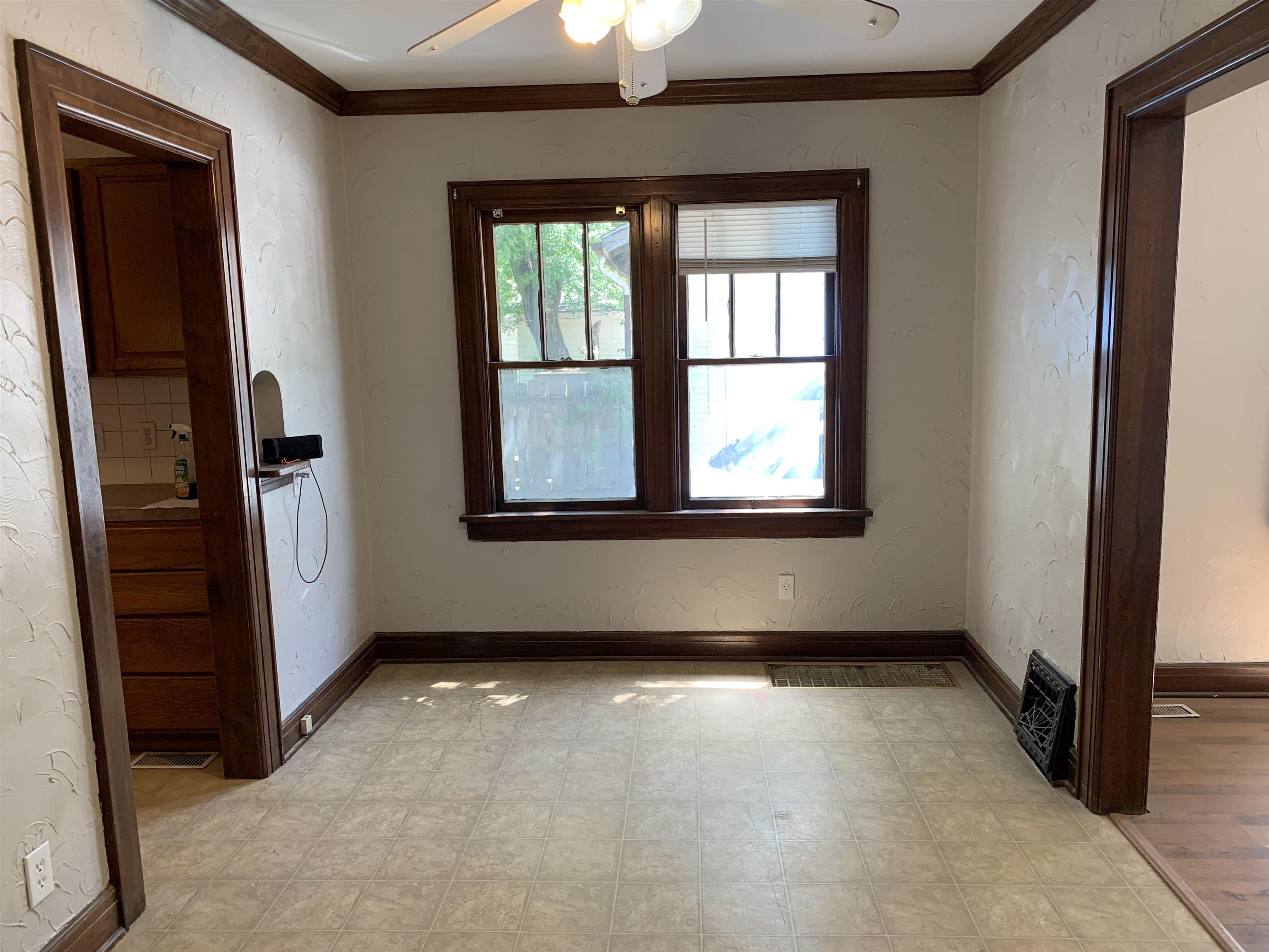 1906 S Washington Avenue Wichita KS 67211
