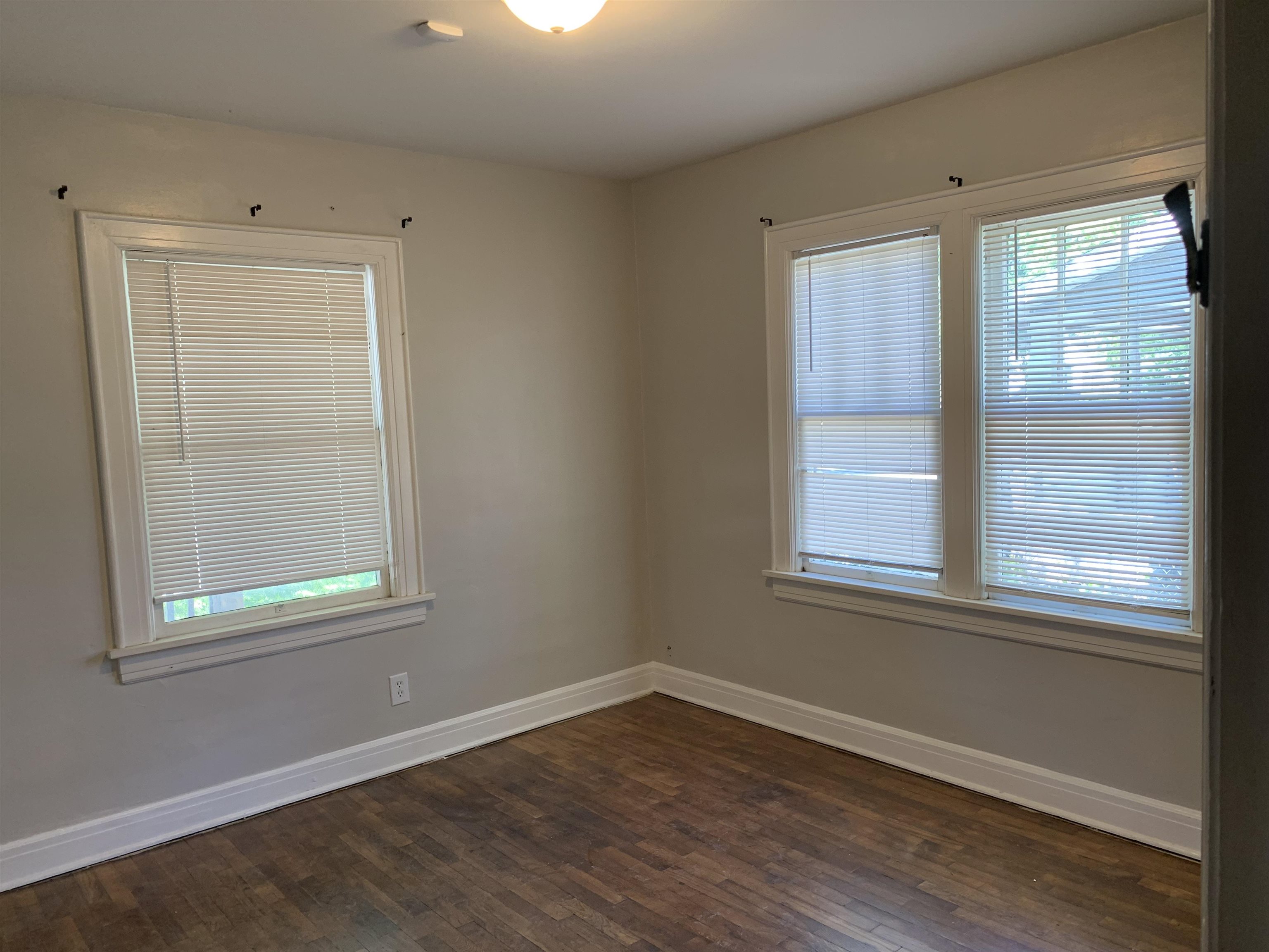 1906 S Washington Avenue Wichita KS 67211