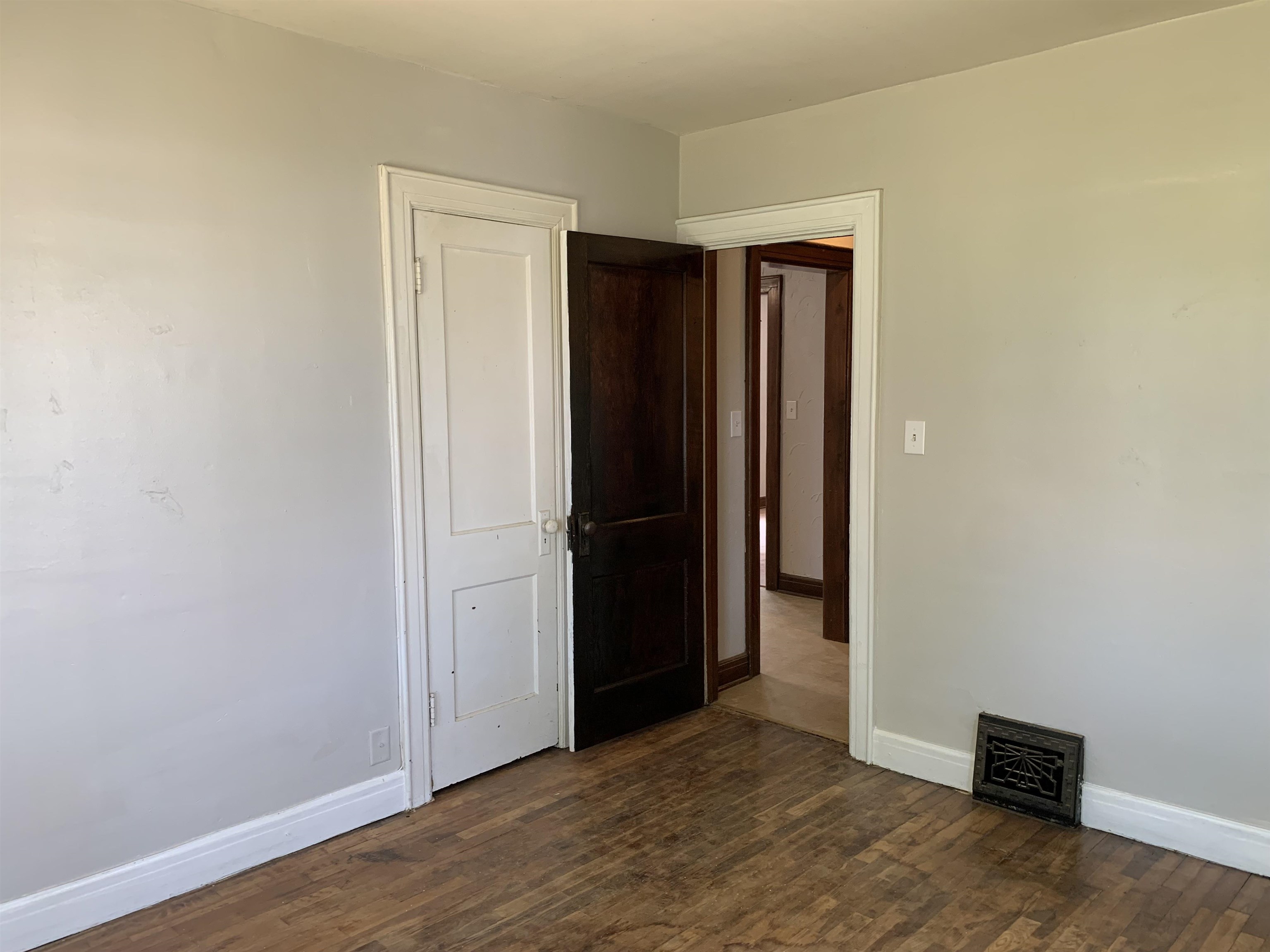 1906 S Washington Avenue Wichita KS 67211