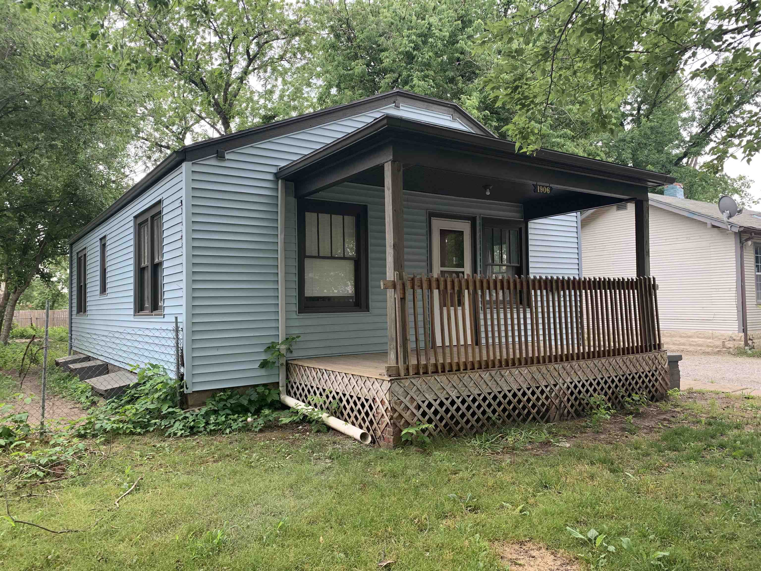 1906 S Washington Avenue Wichita KS 67211