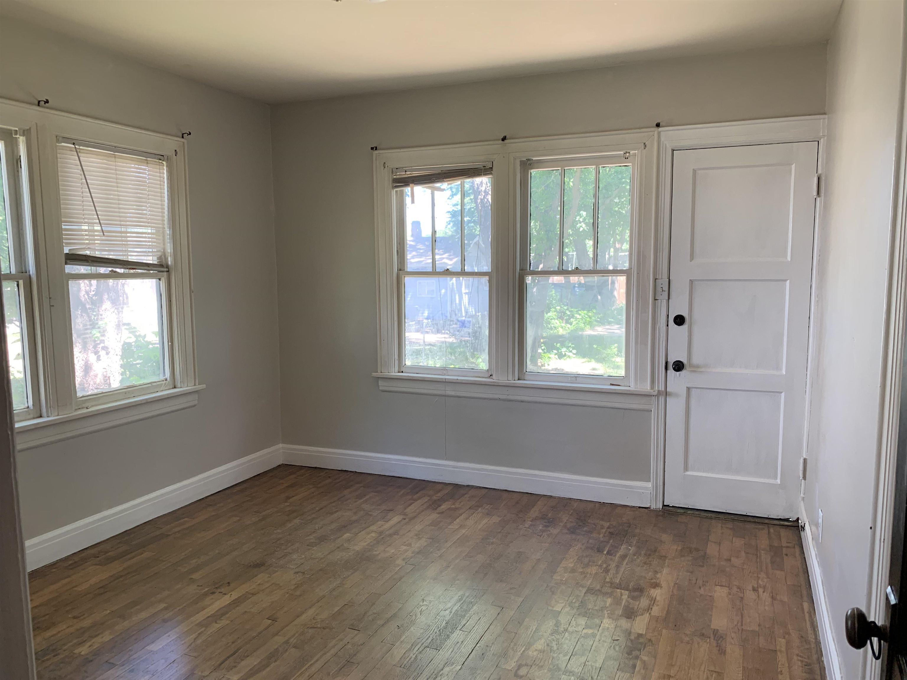 1906 S Washington Avenue Wichita KS 67211