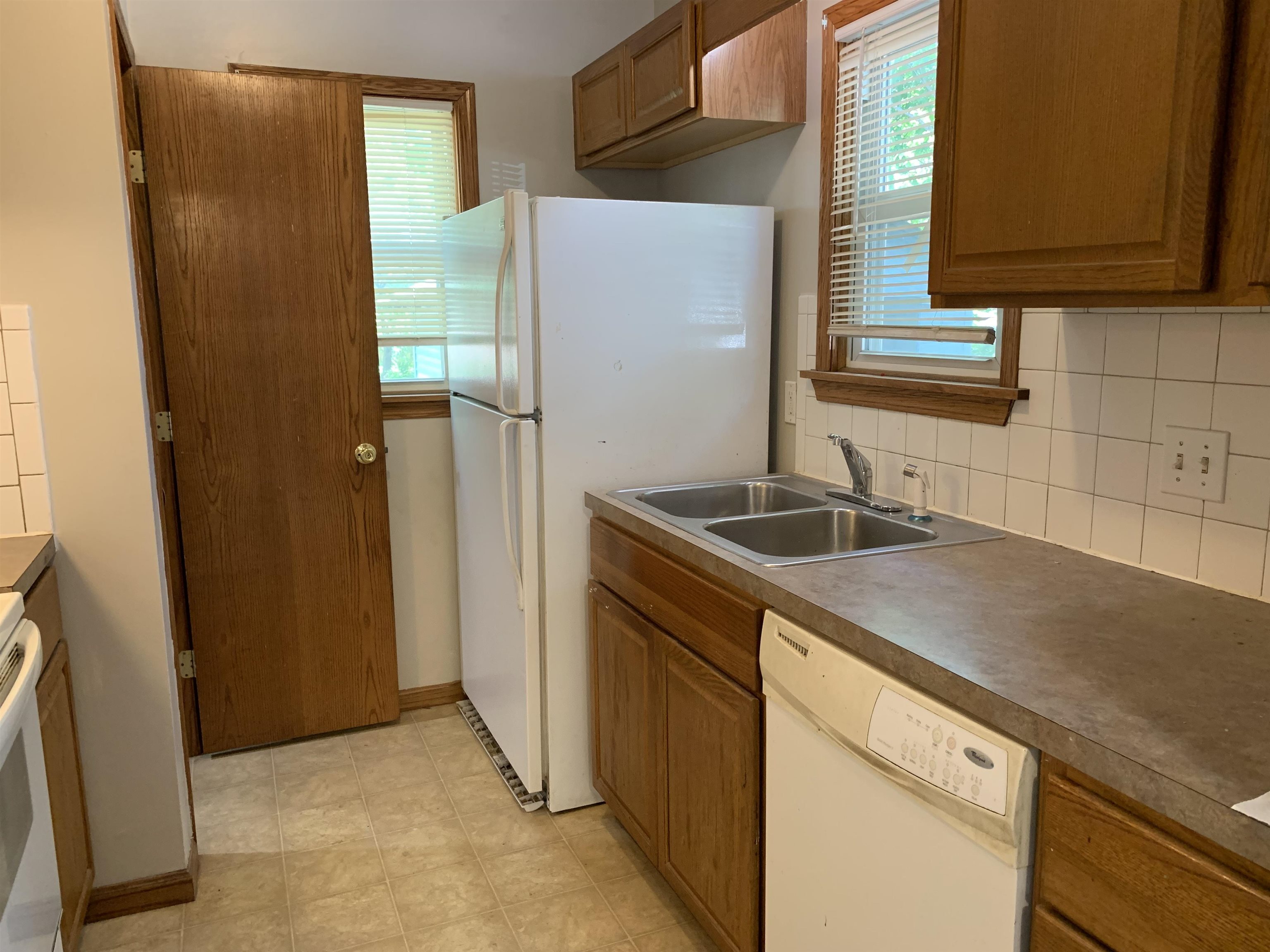 1906 S Washington Avenue Wichita KS 67211