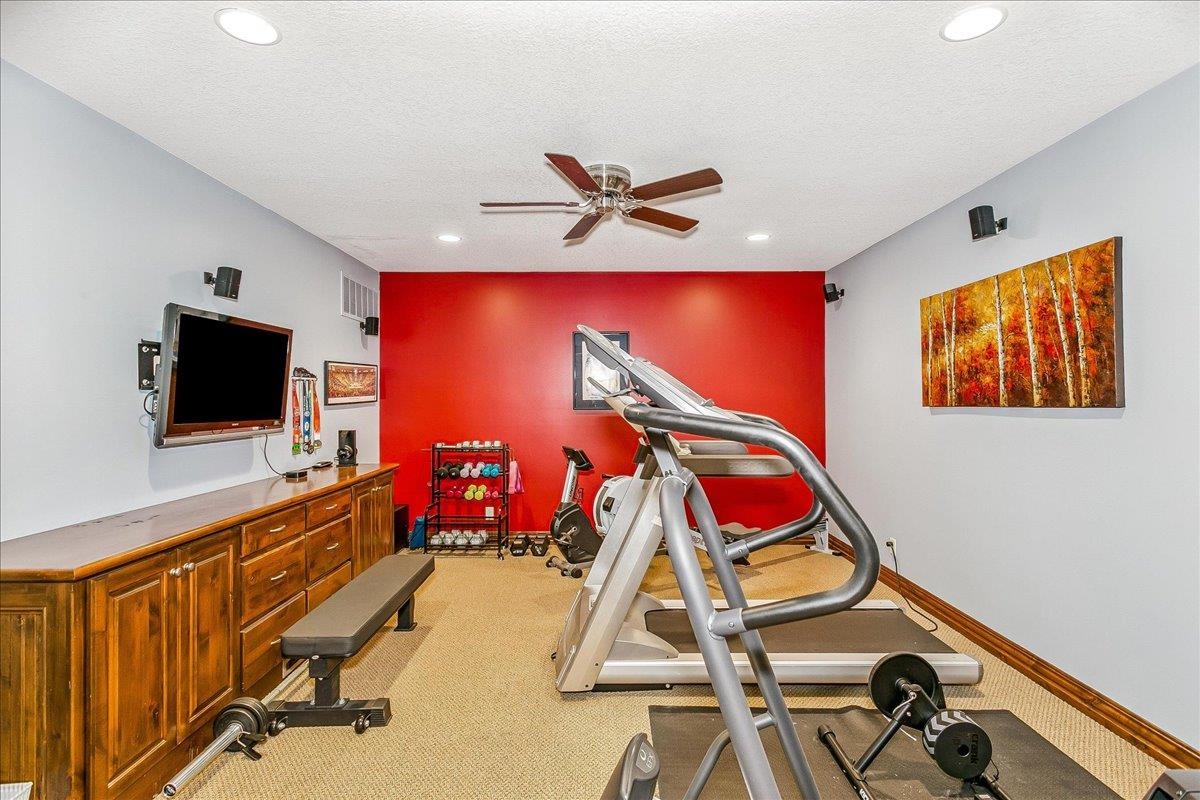 1302 E Bluestem Court Andover KS 67002