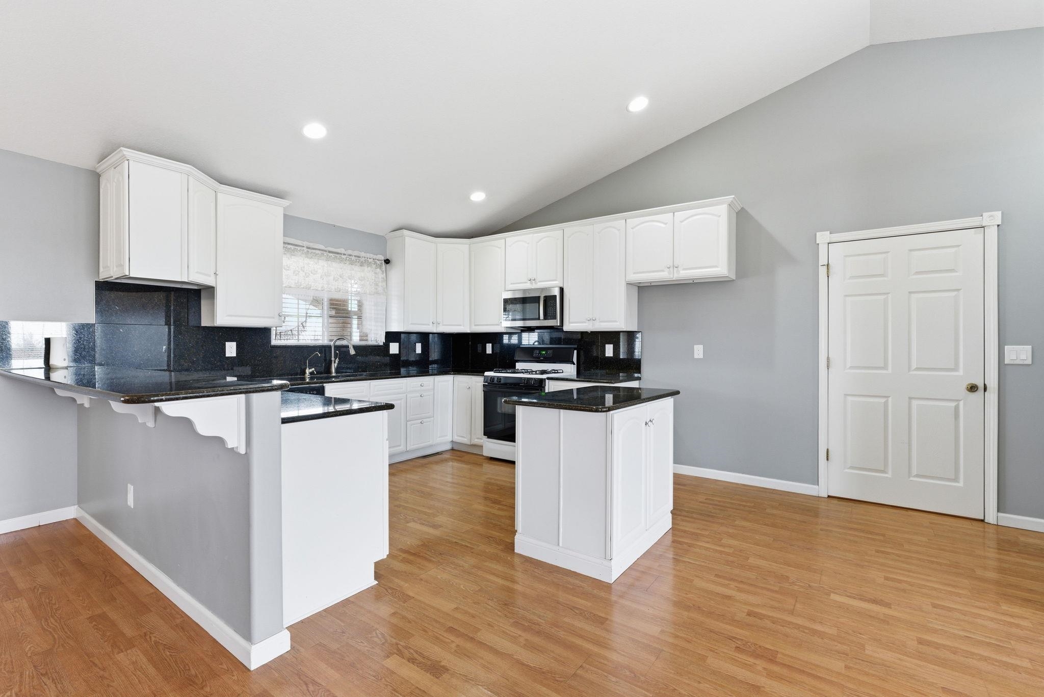 181 E 15th Street S Wellington KS 67152