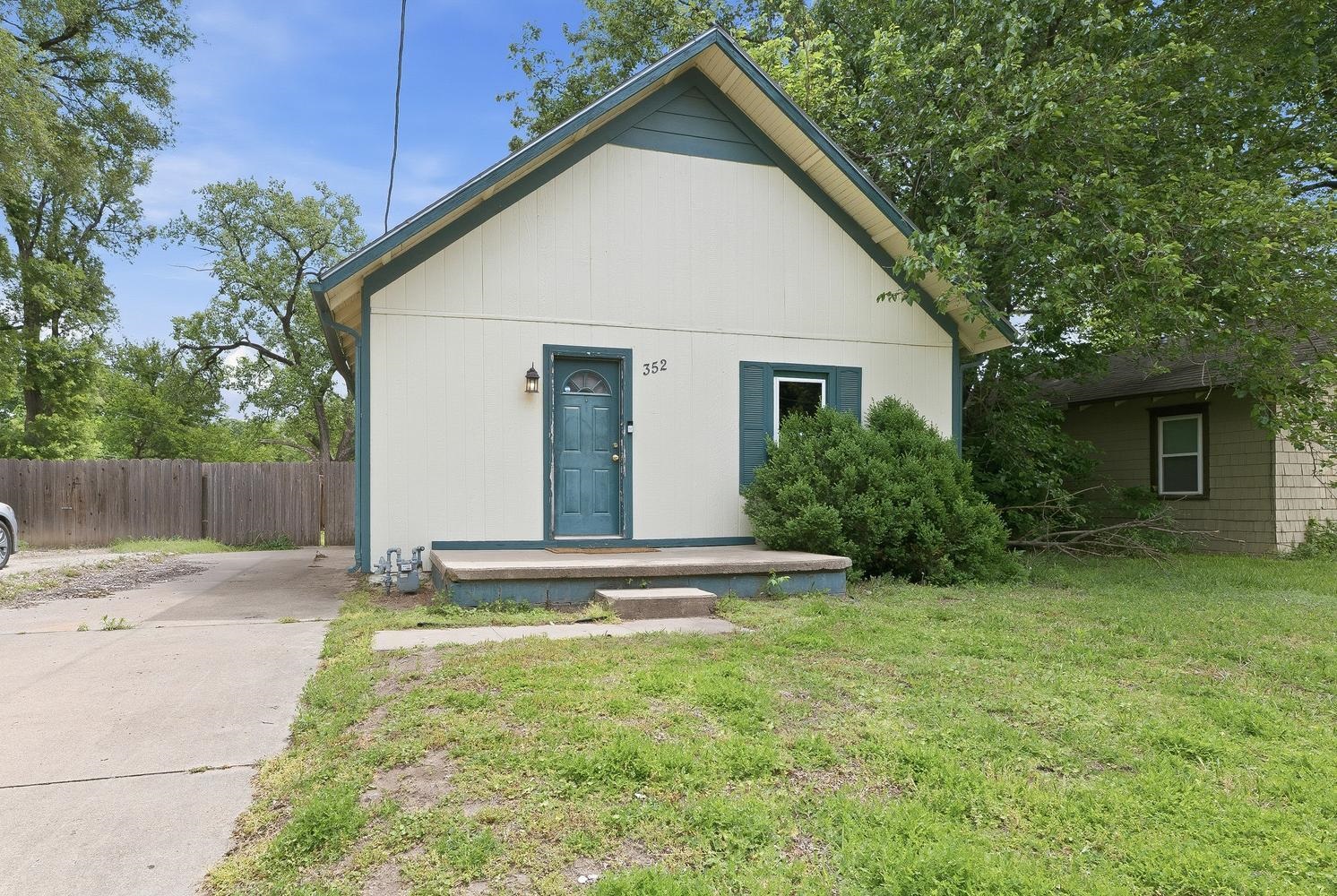 352 S Sheridan Wichita KS 67213