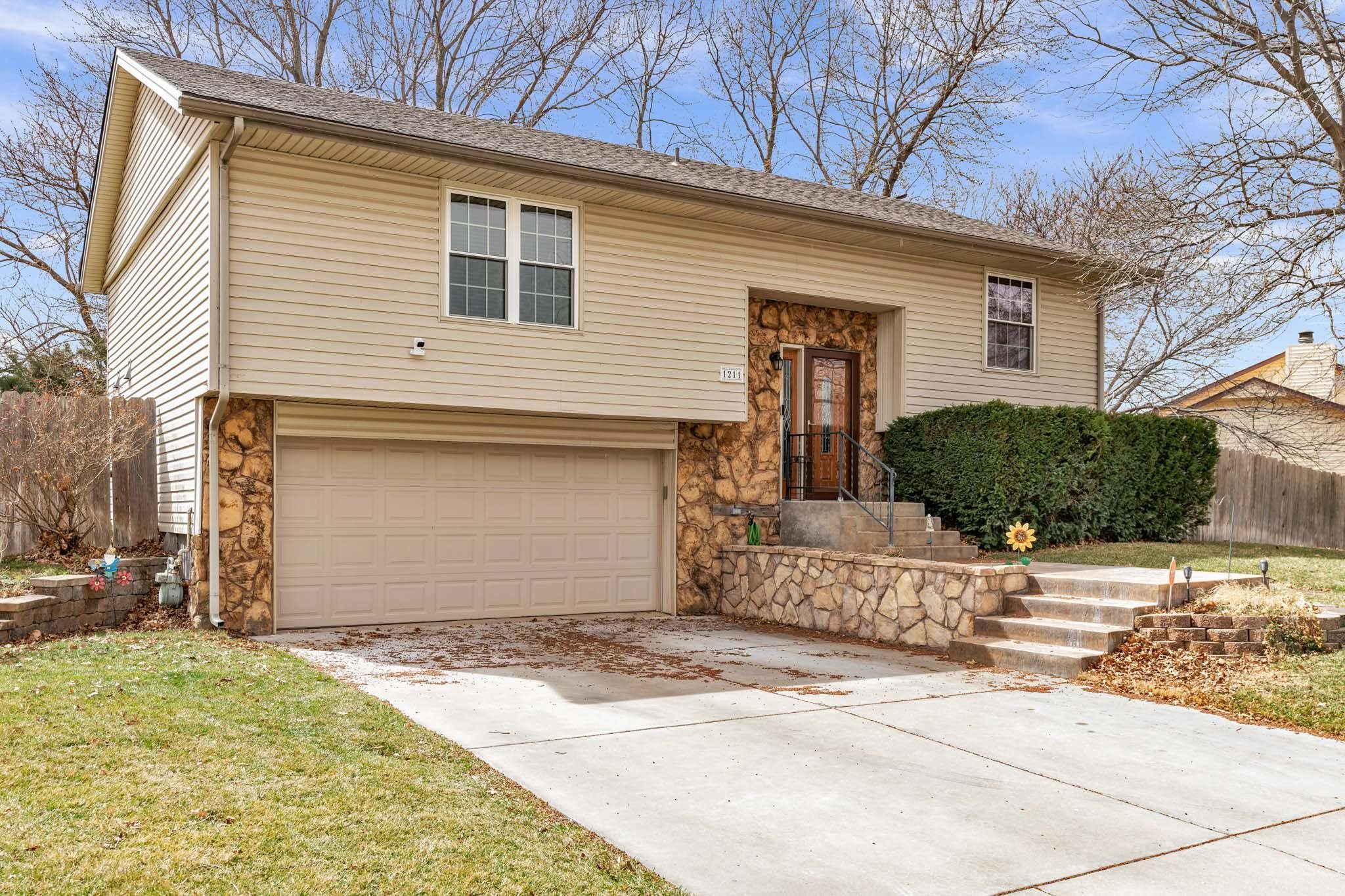 1211 W 2nd Haysville KS 67060