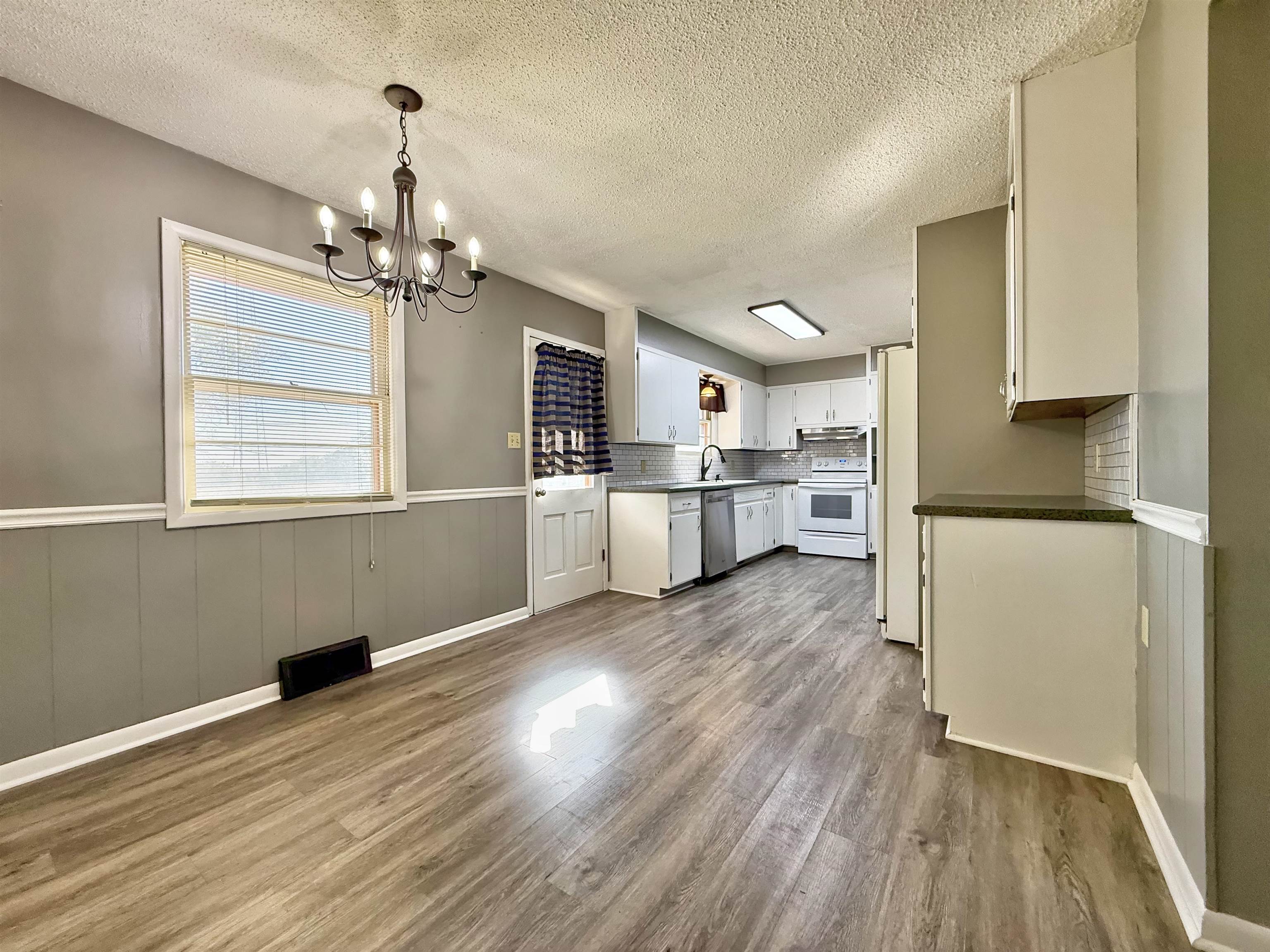 2202 Edgemont Drive Arkansas City KS 67005