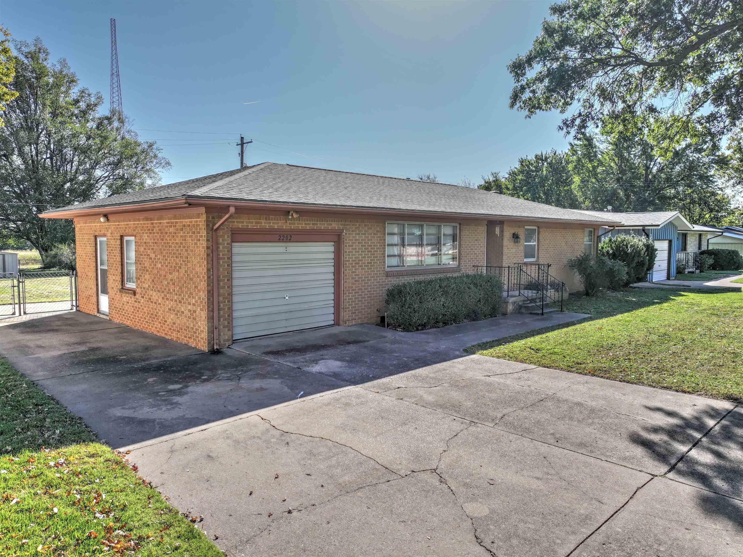 2202 Edgemont Drive Arkansas City KS 67005