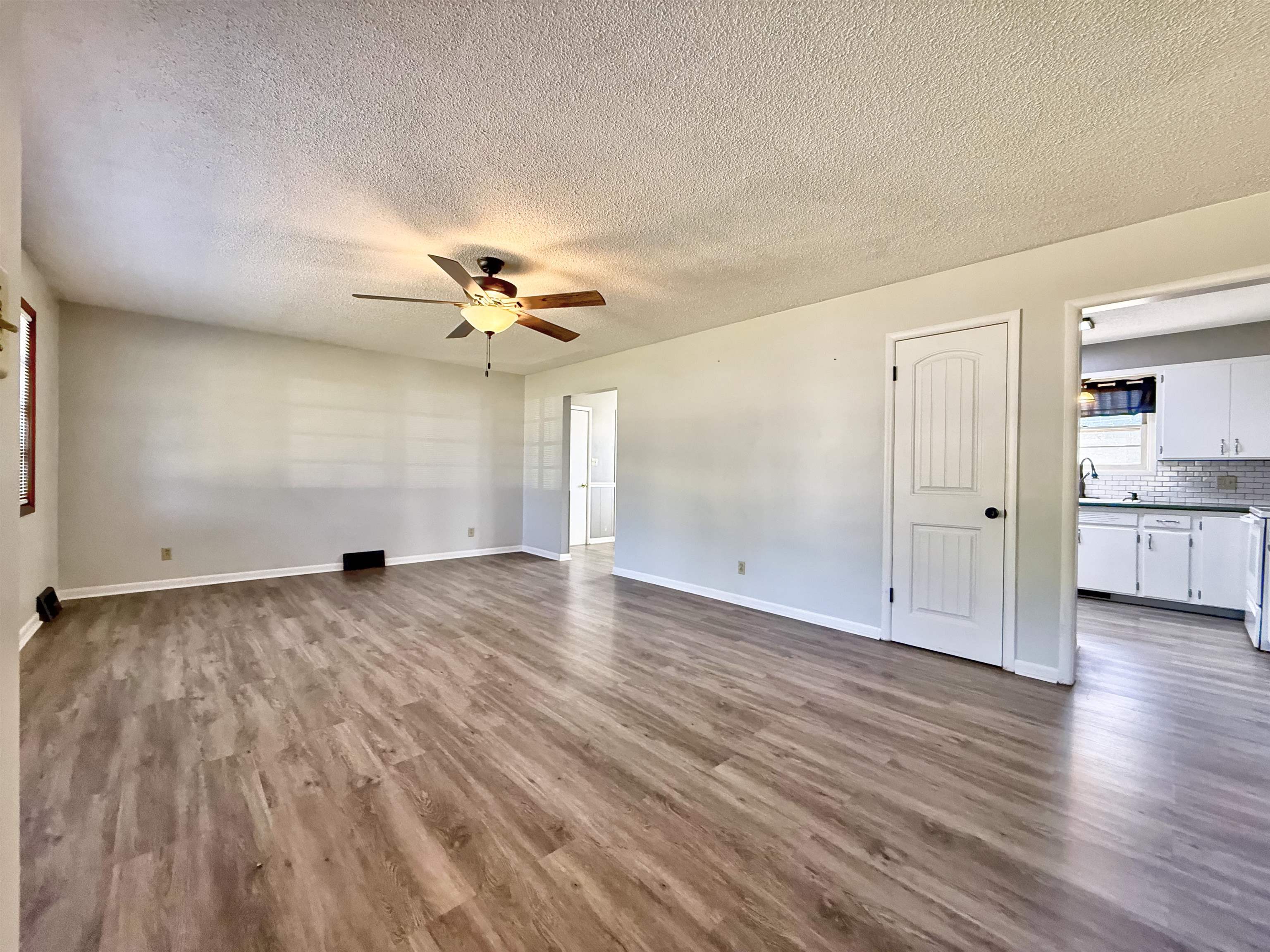 2202 Edgemont Drive Arkansas City KS 67005