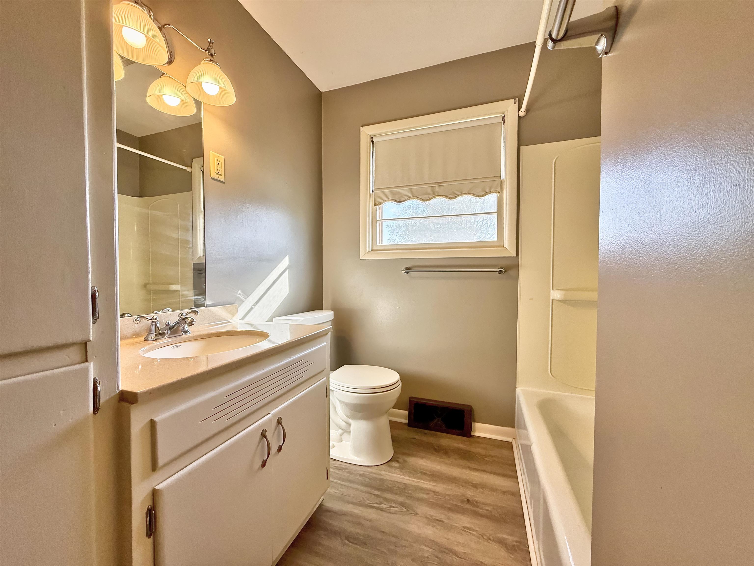 2202 Edgemont Drive Arkansas City KS 67005