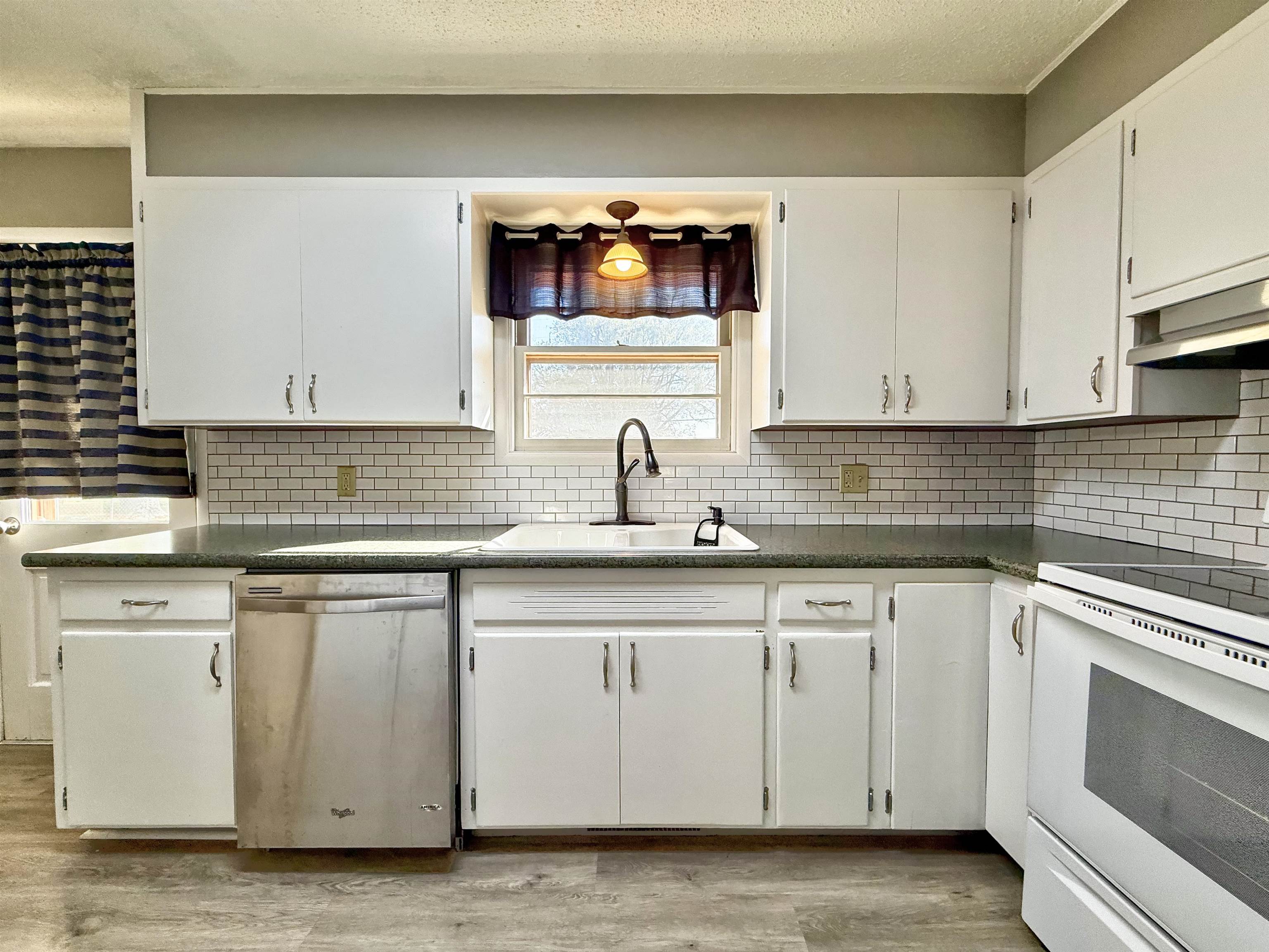 2202 Edgemont Drive Arkansas City KS 67005