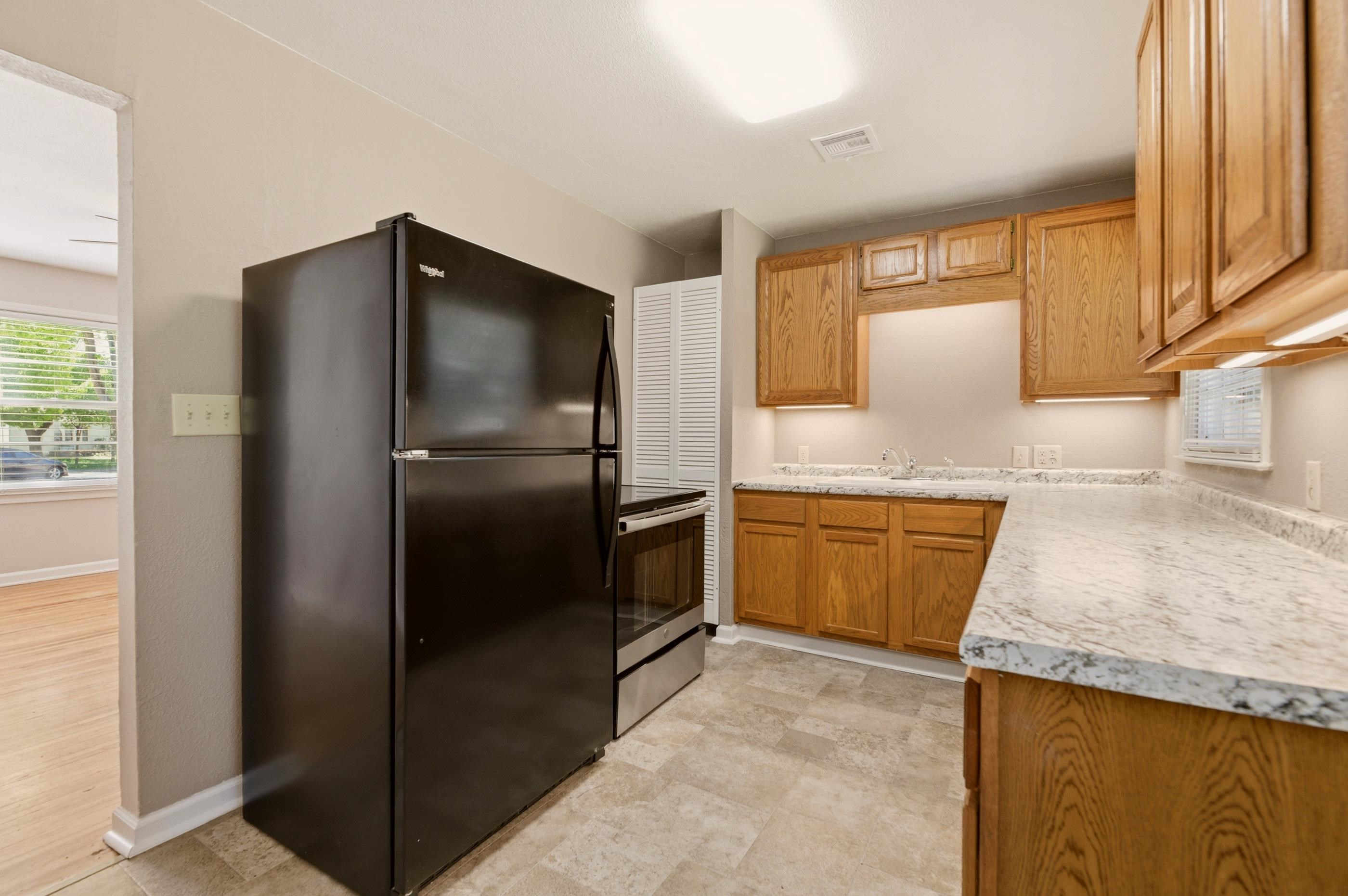 803 S Bleckley Wichita KS 67218