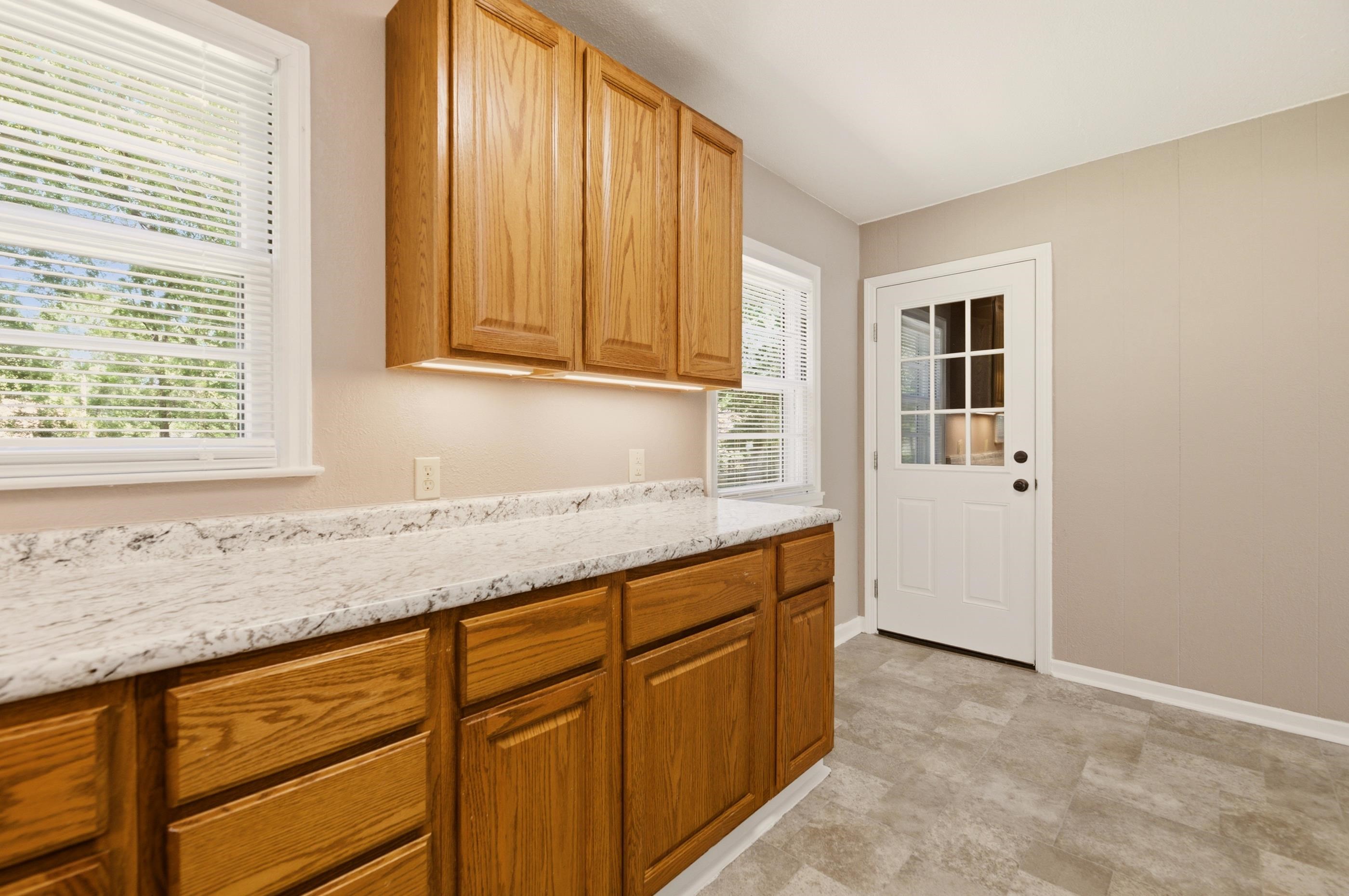 803 S Bleckley Wichita KS 67218