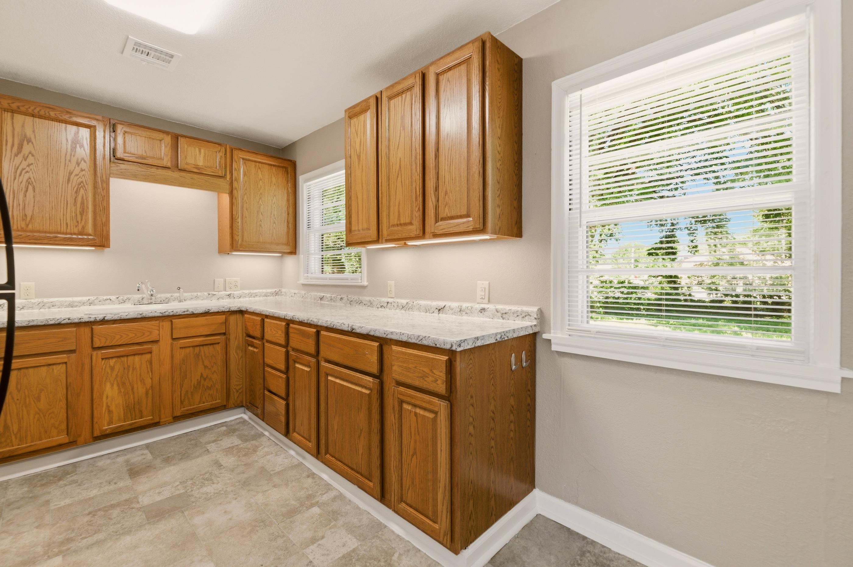 803 S Bleckley Wichita KS 67218