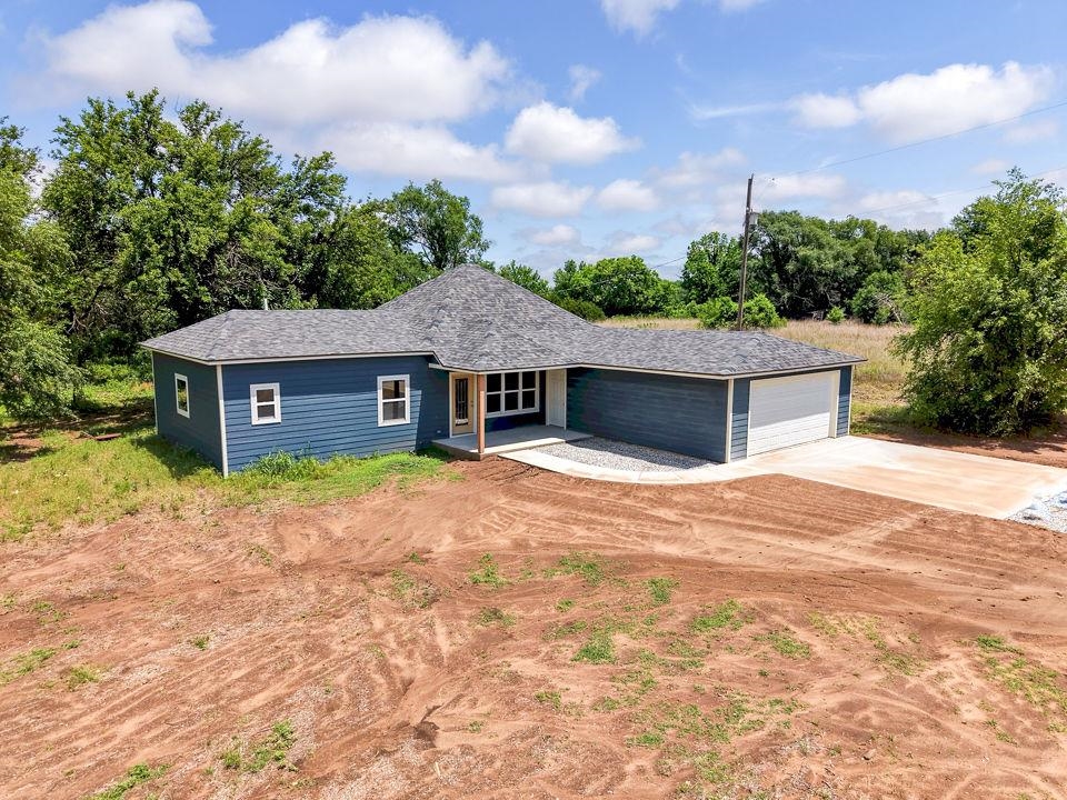 2118 W Radio Lane Arkansas City KS 67005