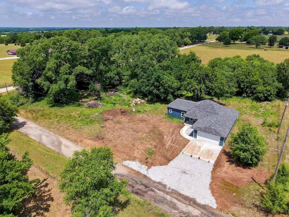 2118 W Radio Lane Arkansas City KS 67005