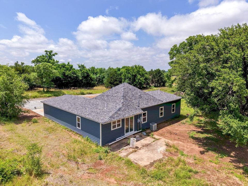 2118 W Radio Lane Arkansas City KS 67005