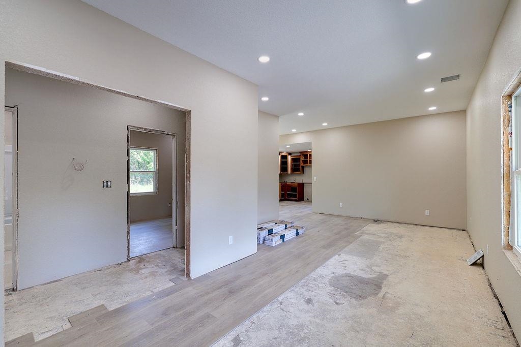 2118 W Radio Lane Arkansas City KS 67005