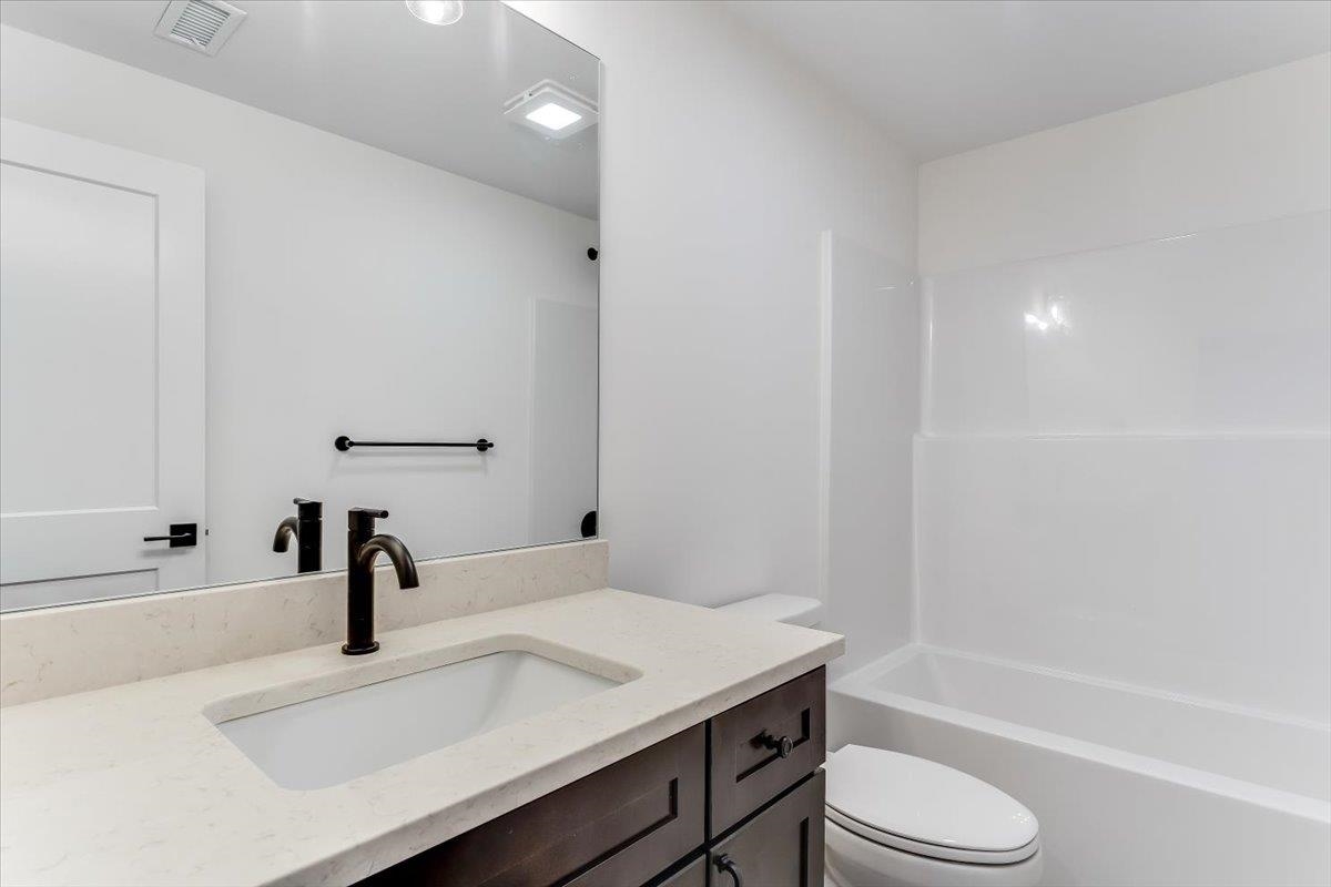 8884 E Bradford Street Wichita KS 67210