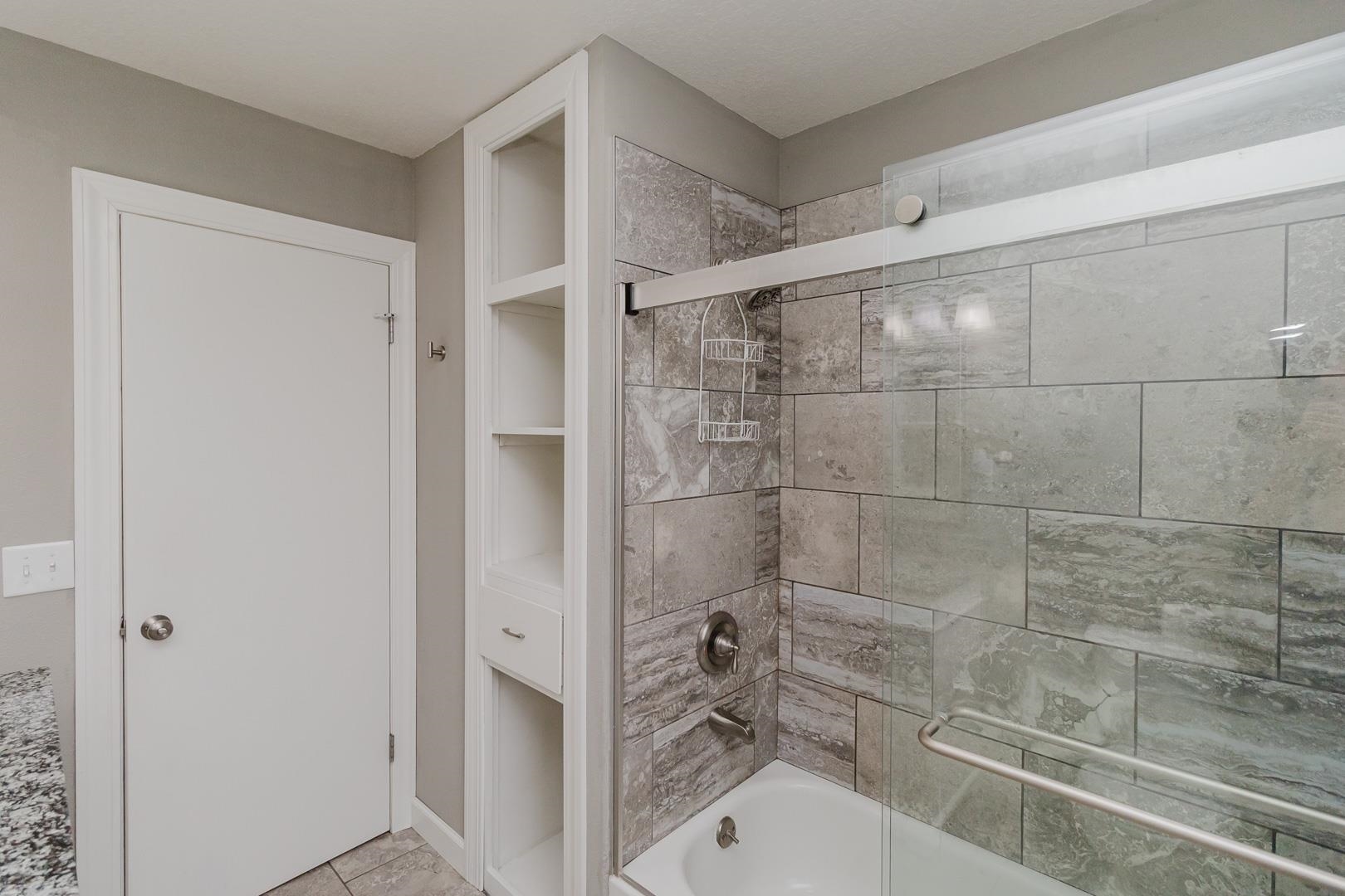 2335 S Crest Wichita KS 67207
