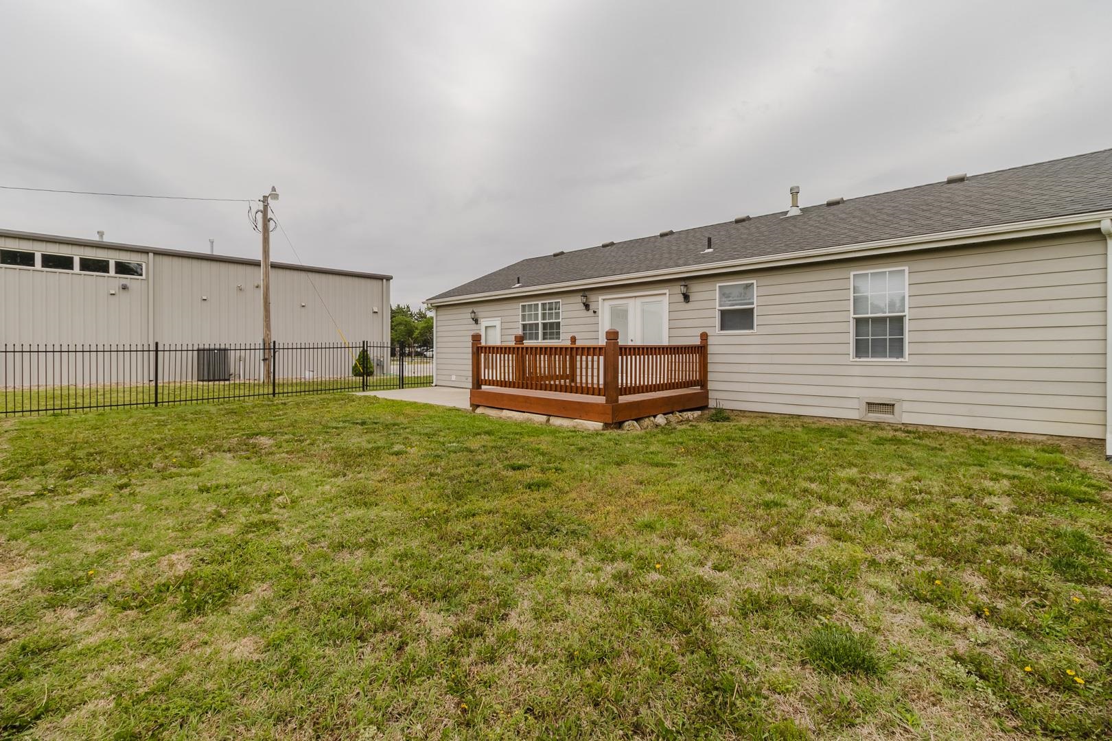 2335 S Crest Wichita KS 67207