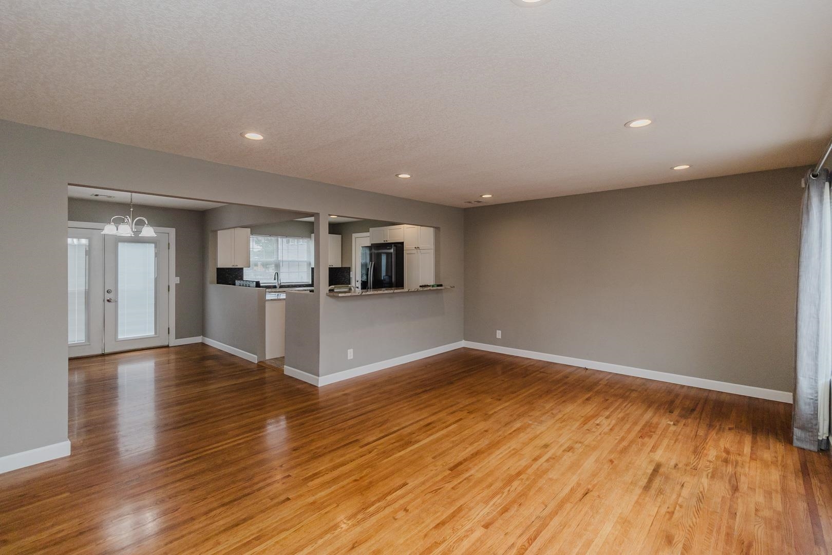 2335 S Crest Wichita KS 67207