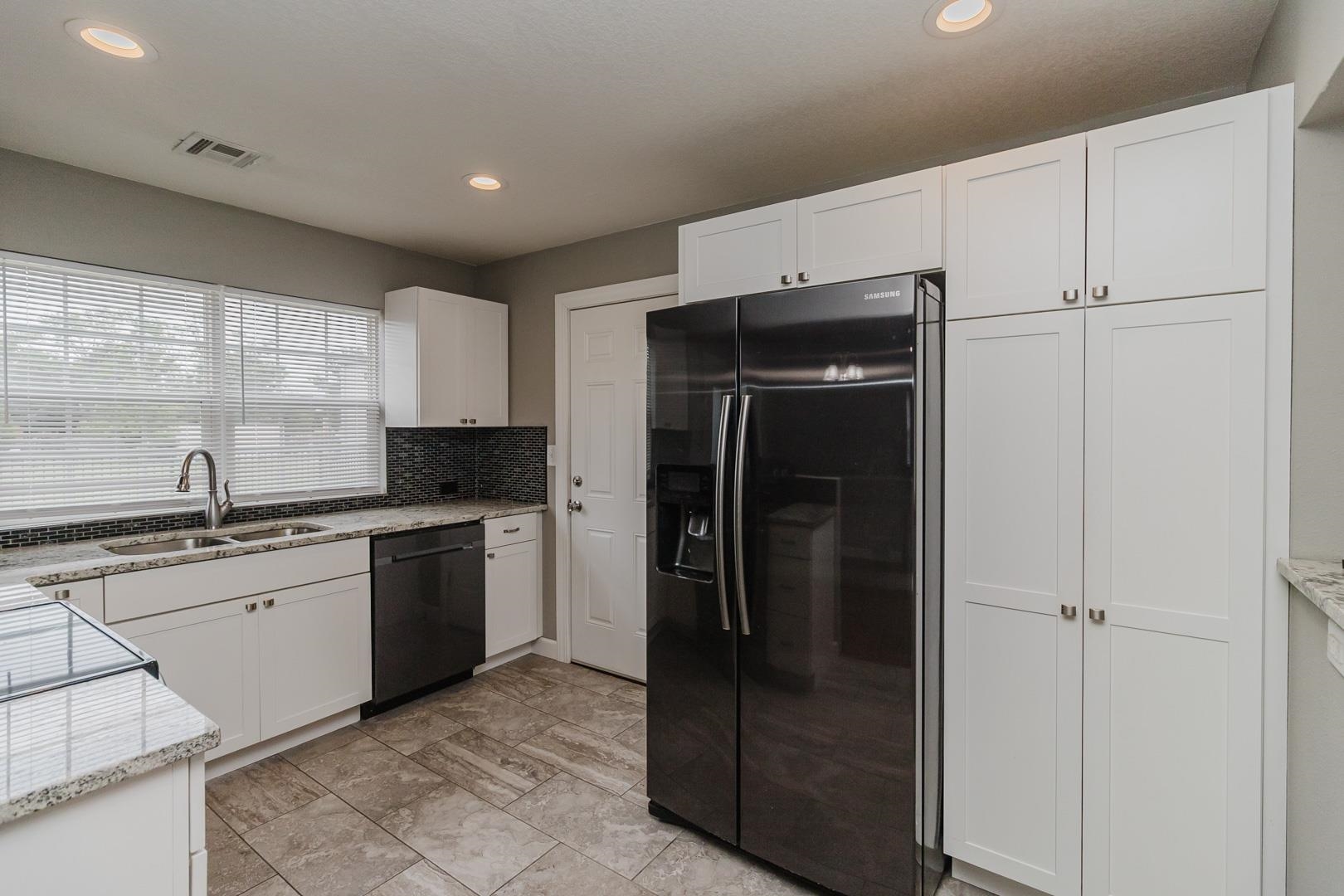 2335 S Crest Wichita KS 67207