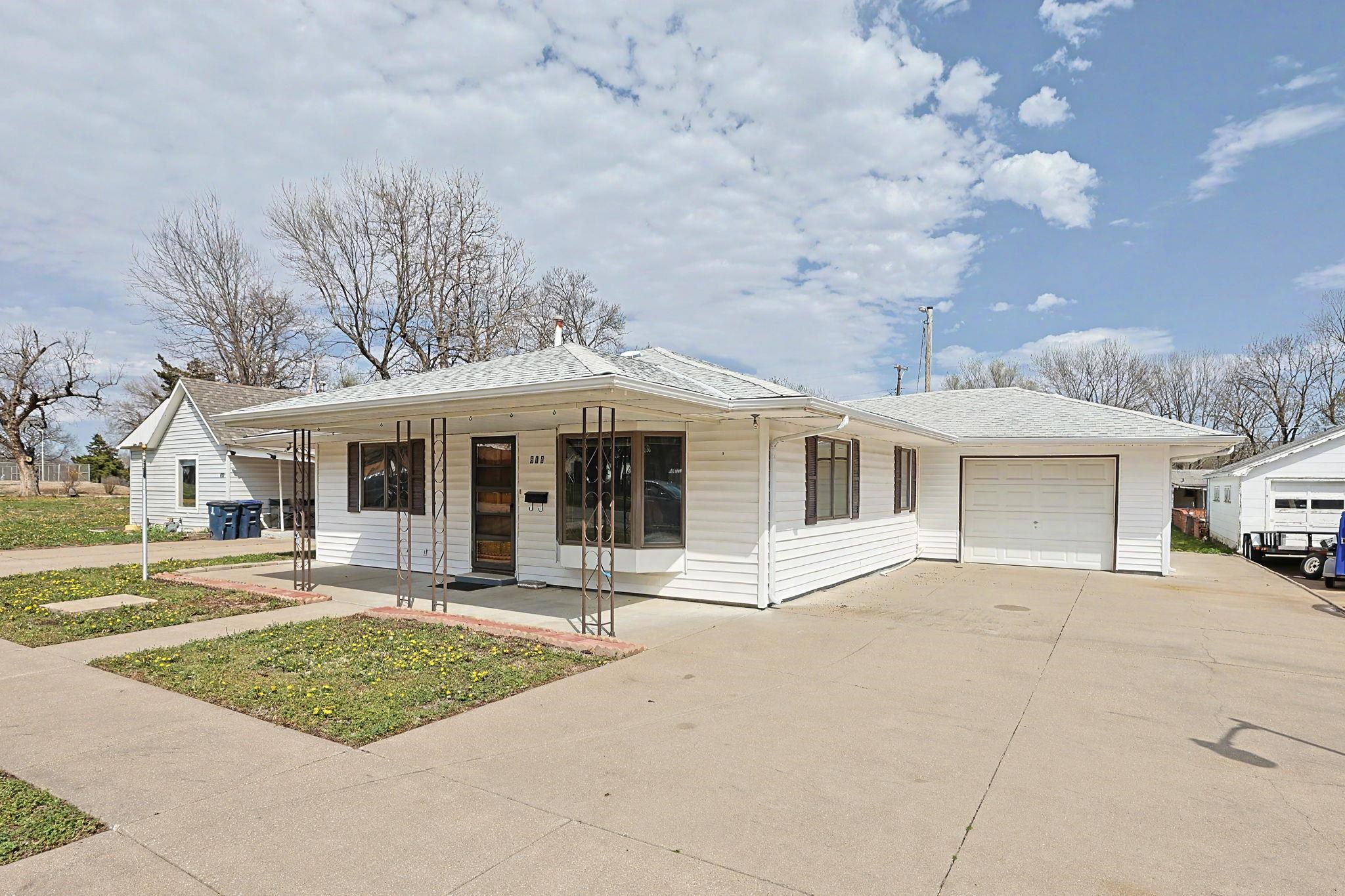 818 N Washington Street El Dorado KS 67042