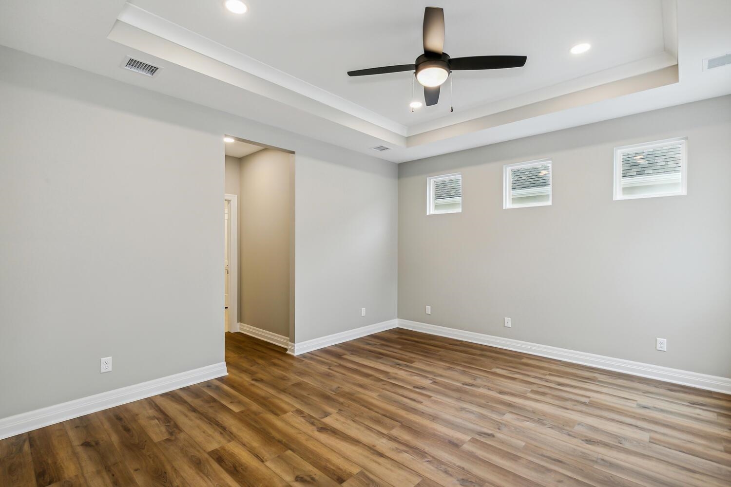 328 W Pepper Tree Andover KS 67002