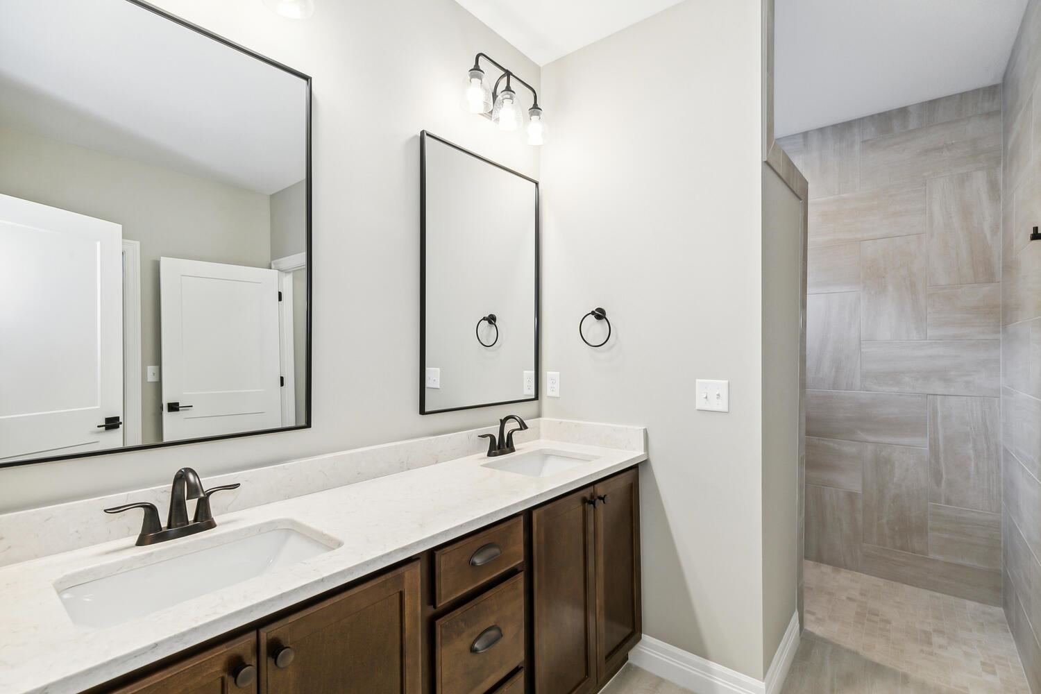 328 W Pepper Tree Andover KS 67002