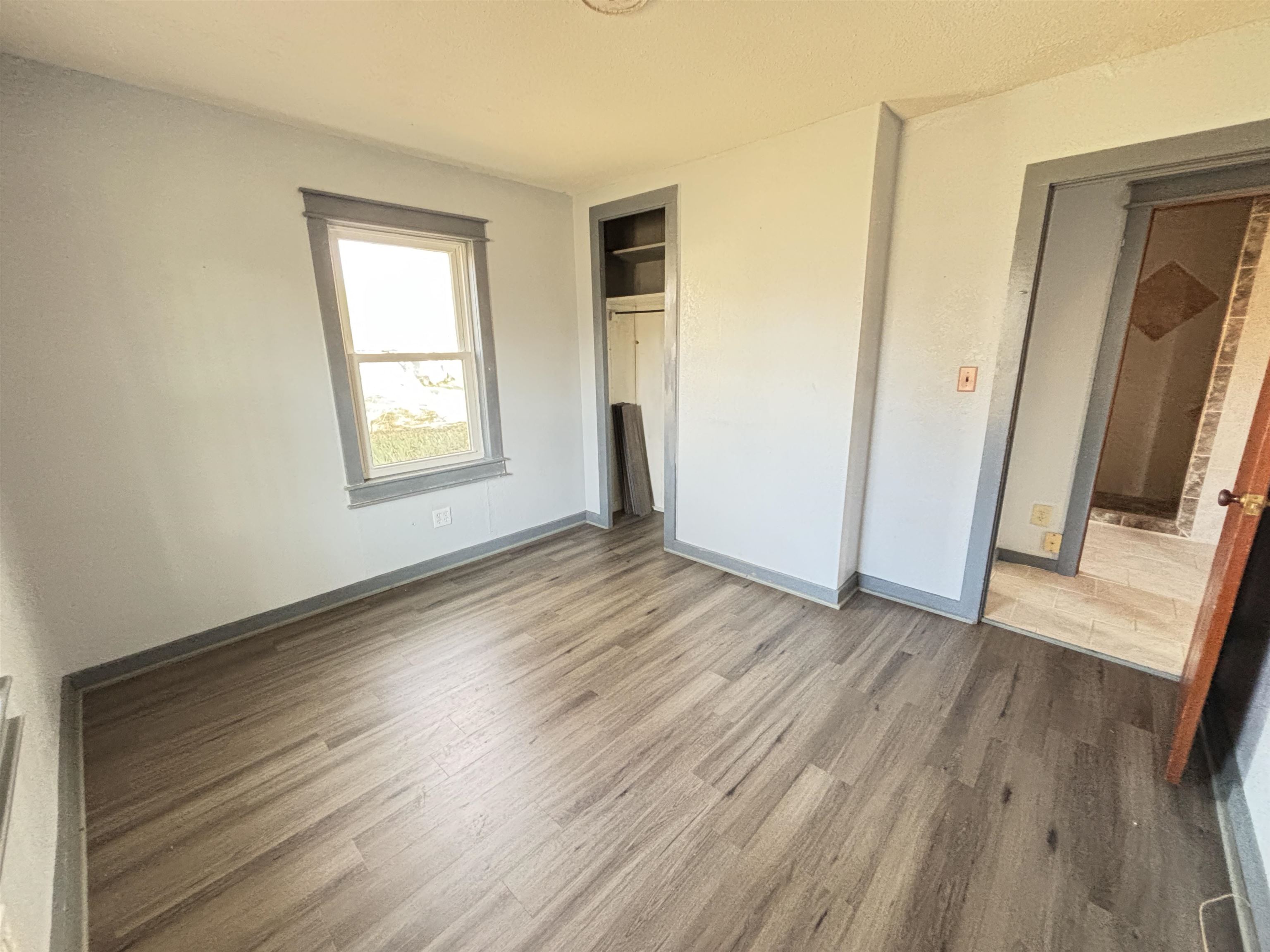 216 E 8th Street Harper KS 67058