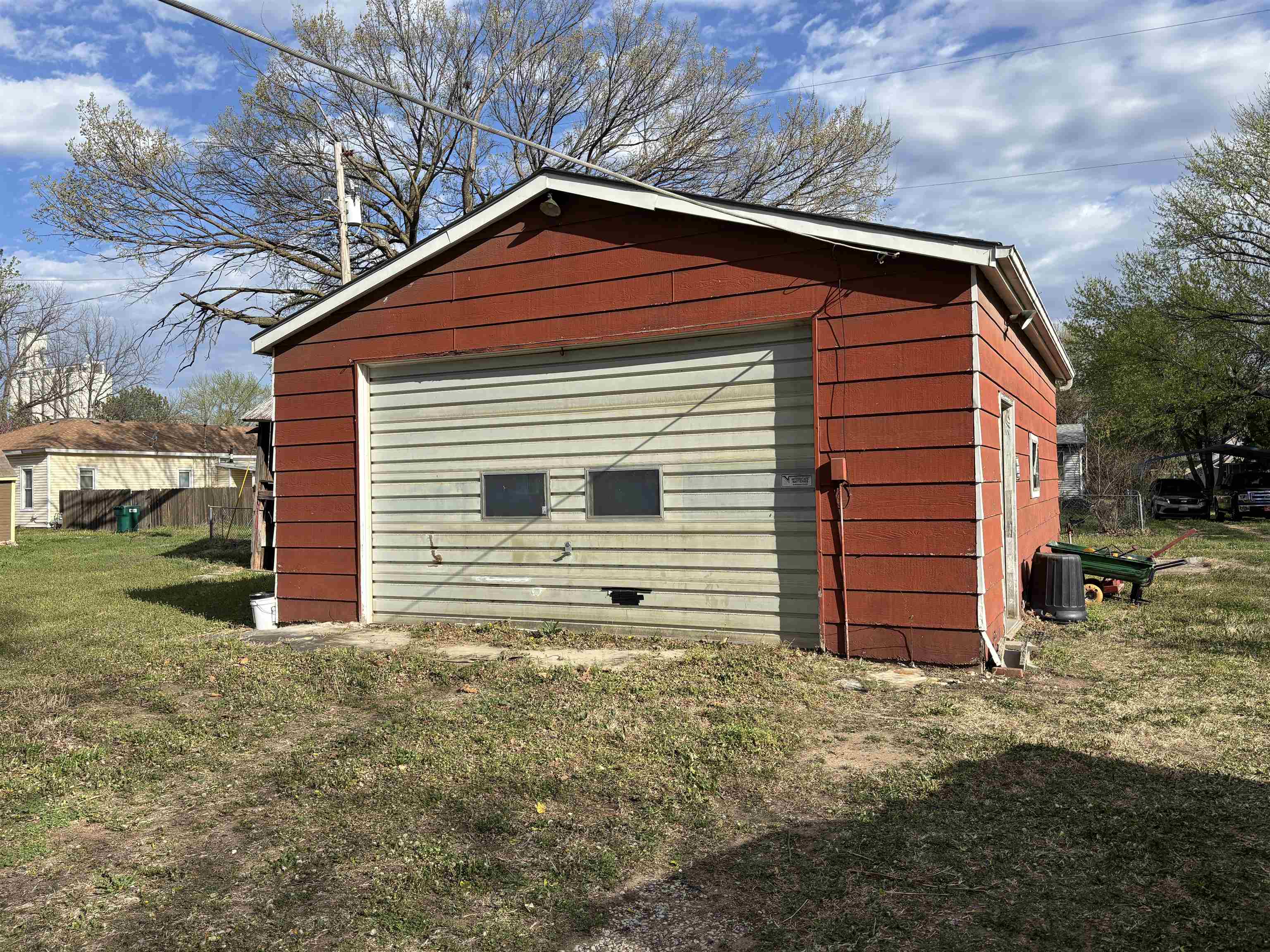 216 E 8th Street Harper KS 67058