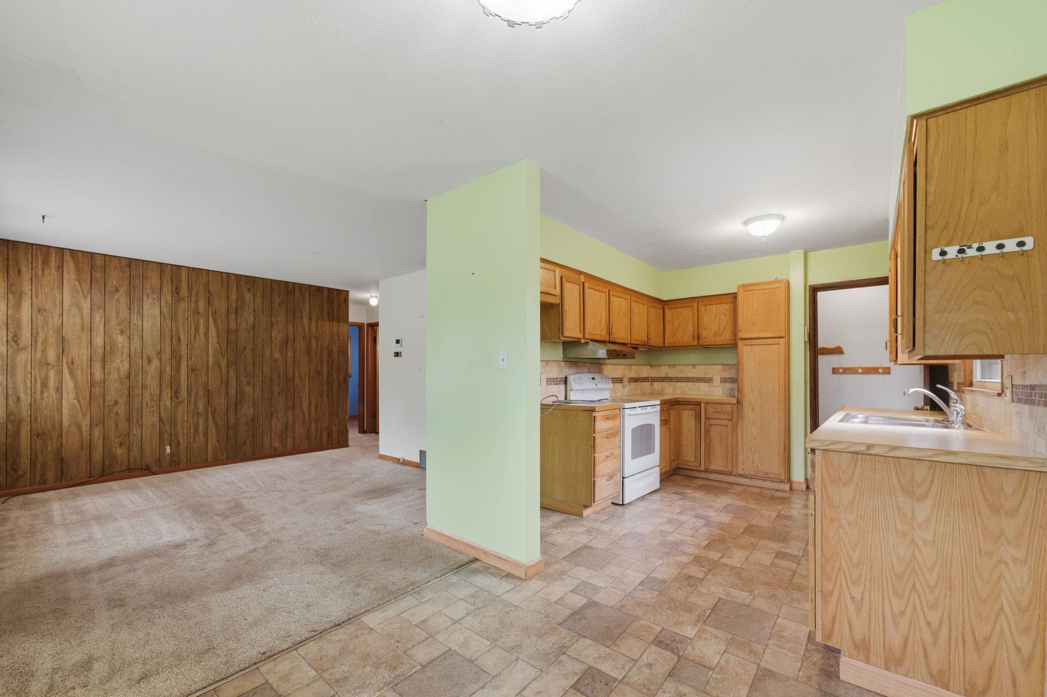 1101 W 4th Street Haysville KS 67060