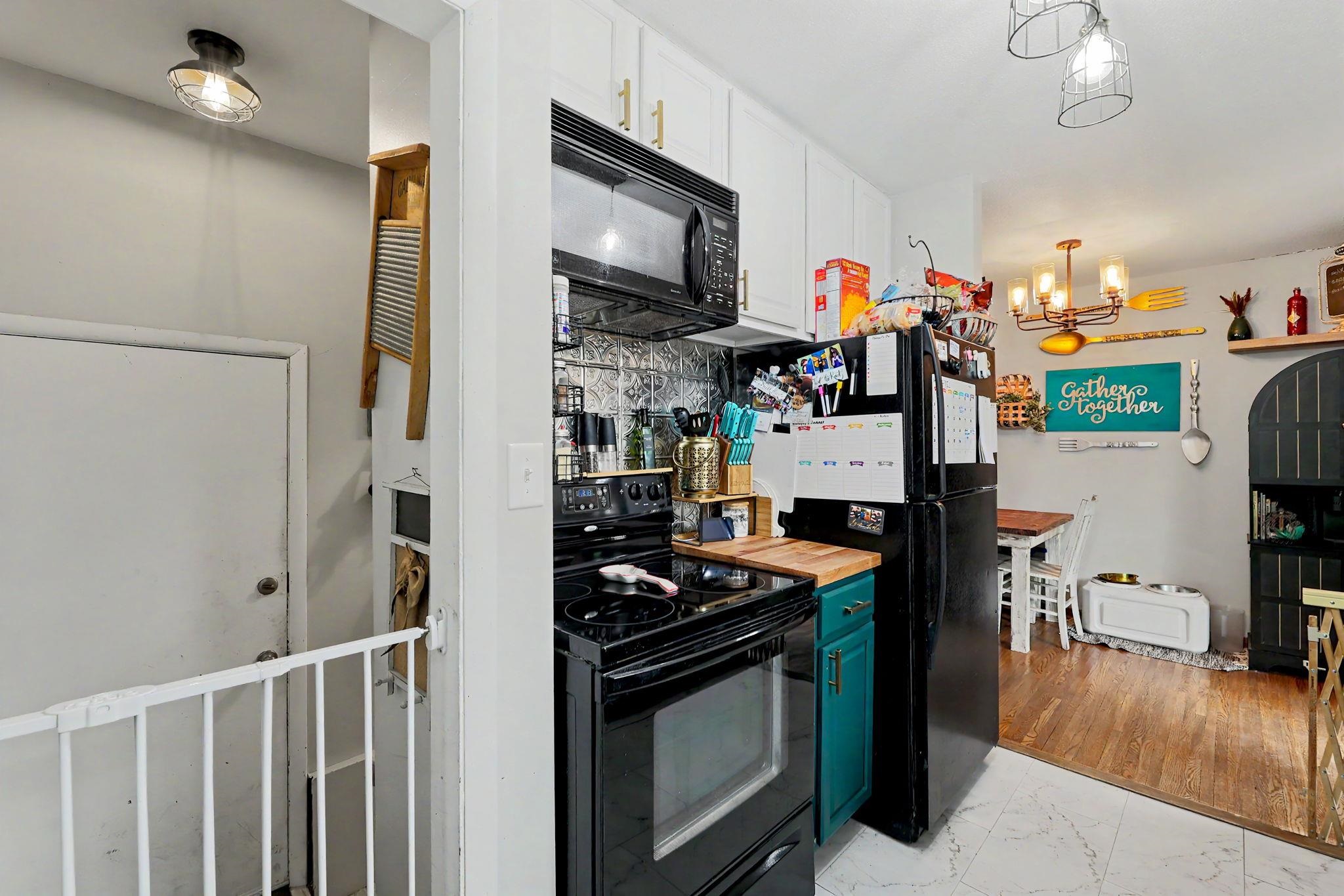 931 S Broadmoor Wichita KS 67207