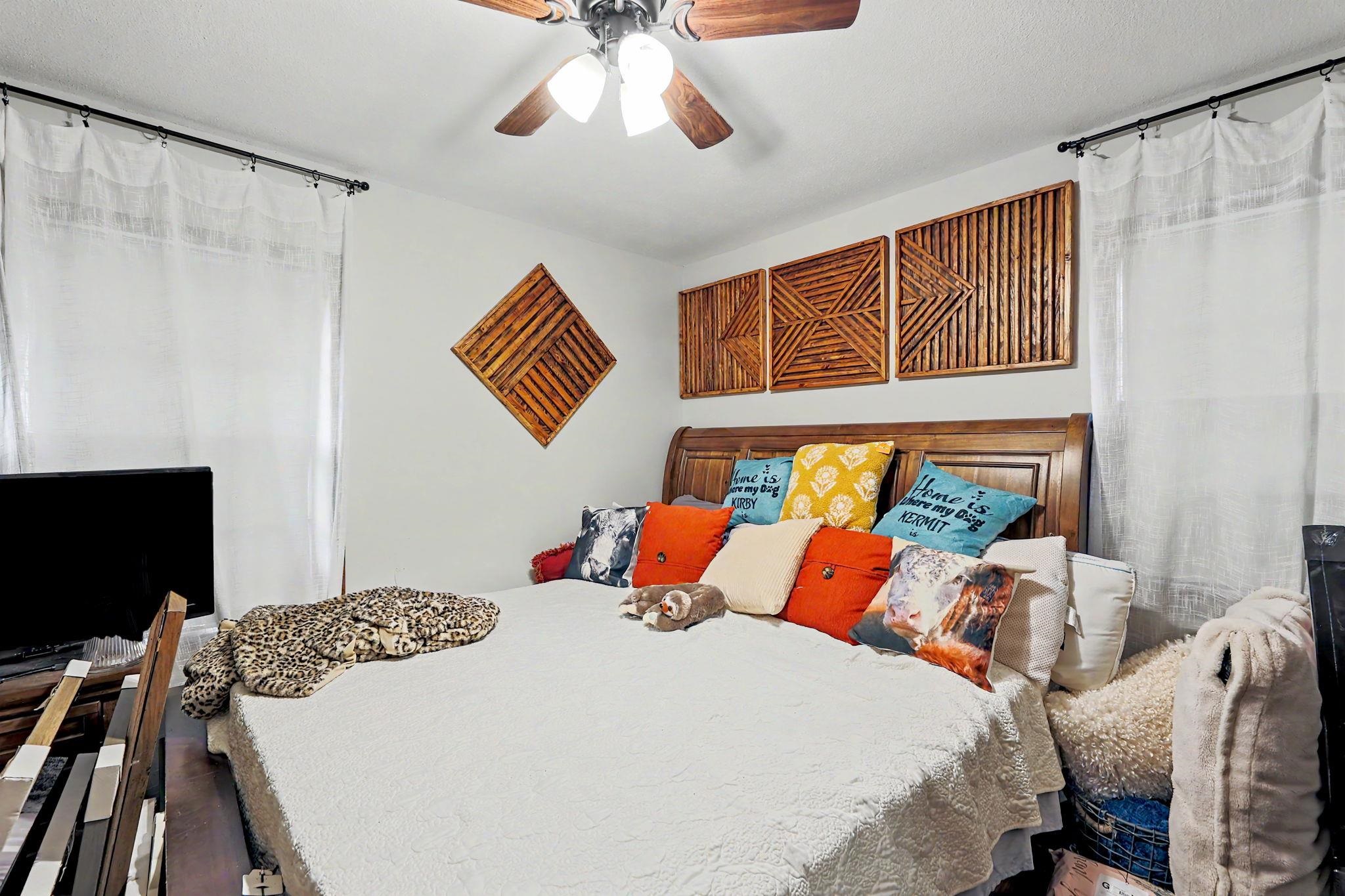 931 S Broadmoor Wichita KS 67207