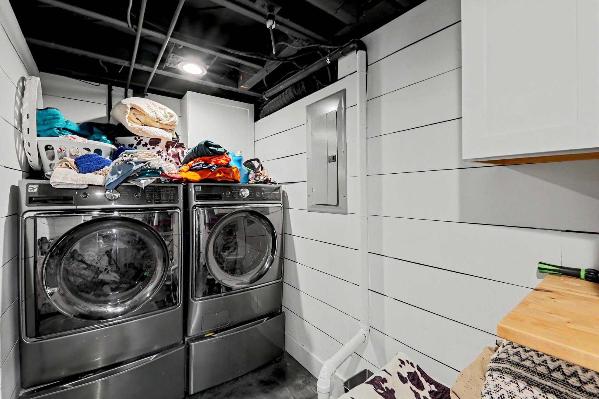 931 S Broadmoor Wichita KS 67207