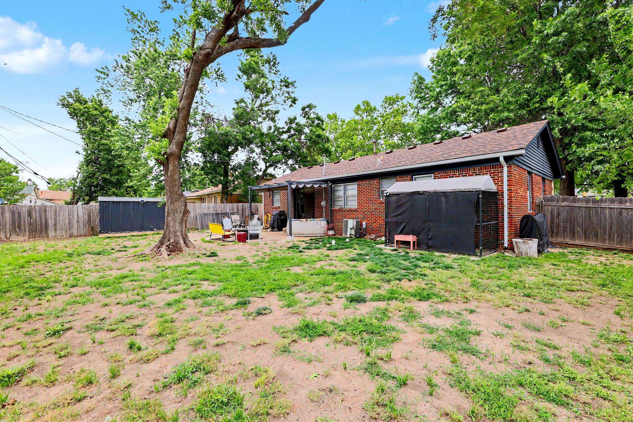 931 S Broadmoor Wichita KS 67207