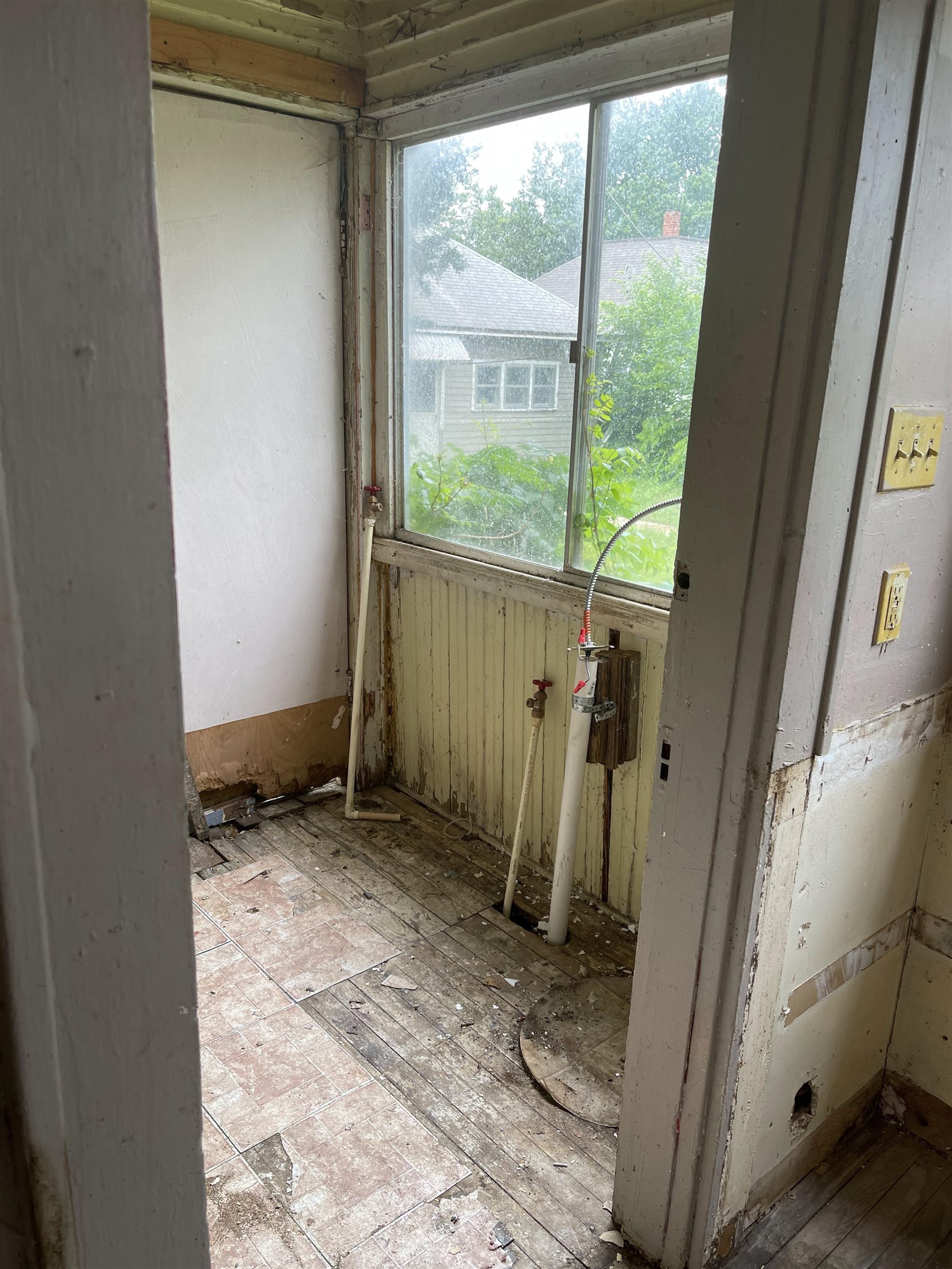 412 W Chestnut Avenue Arkansas City KS 67005-2539