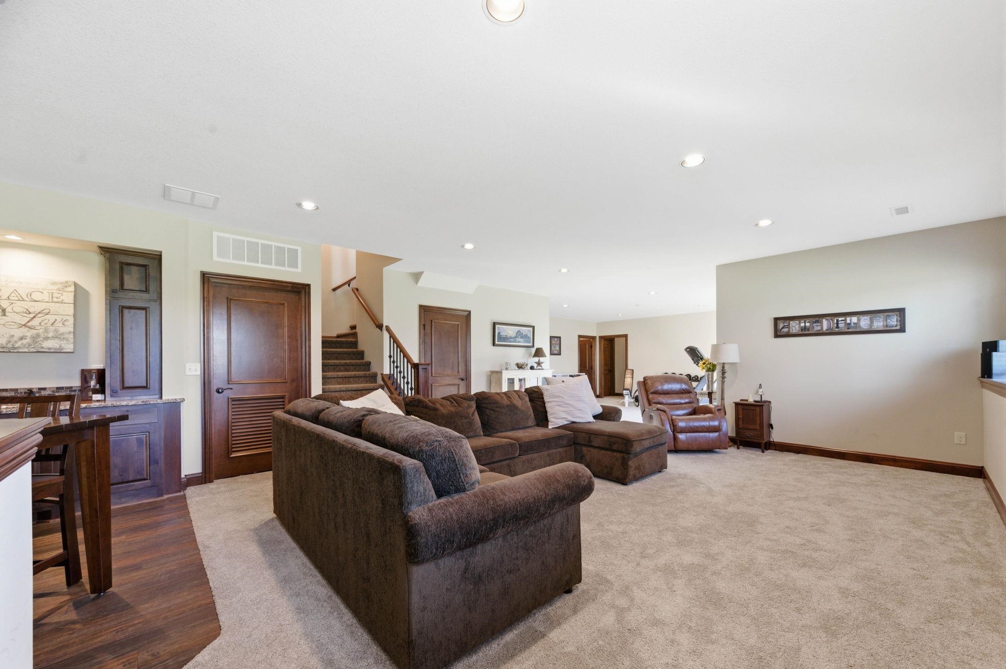1109 E Rosemont Place Andover KS 67002