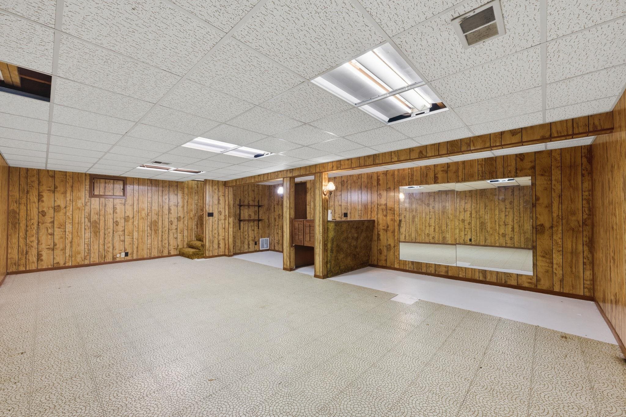 1635 N Kessler Avenue Wichita KS 67203