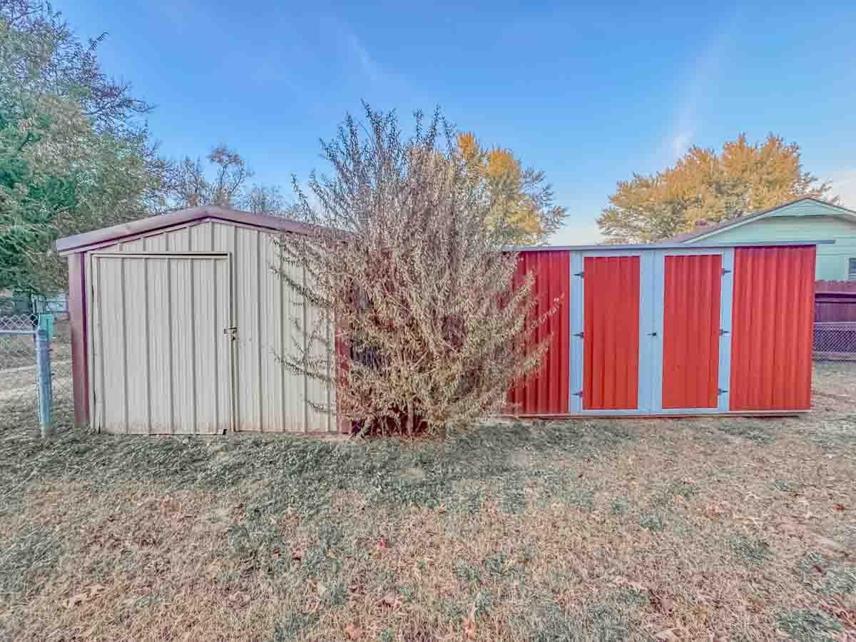 1727 N 10th Street Arkansas City KS 67005