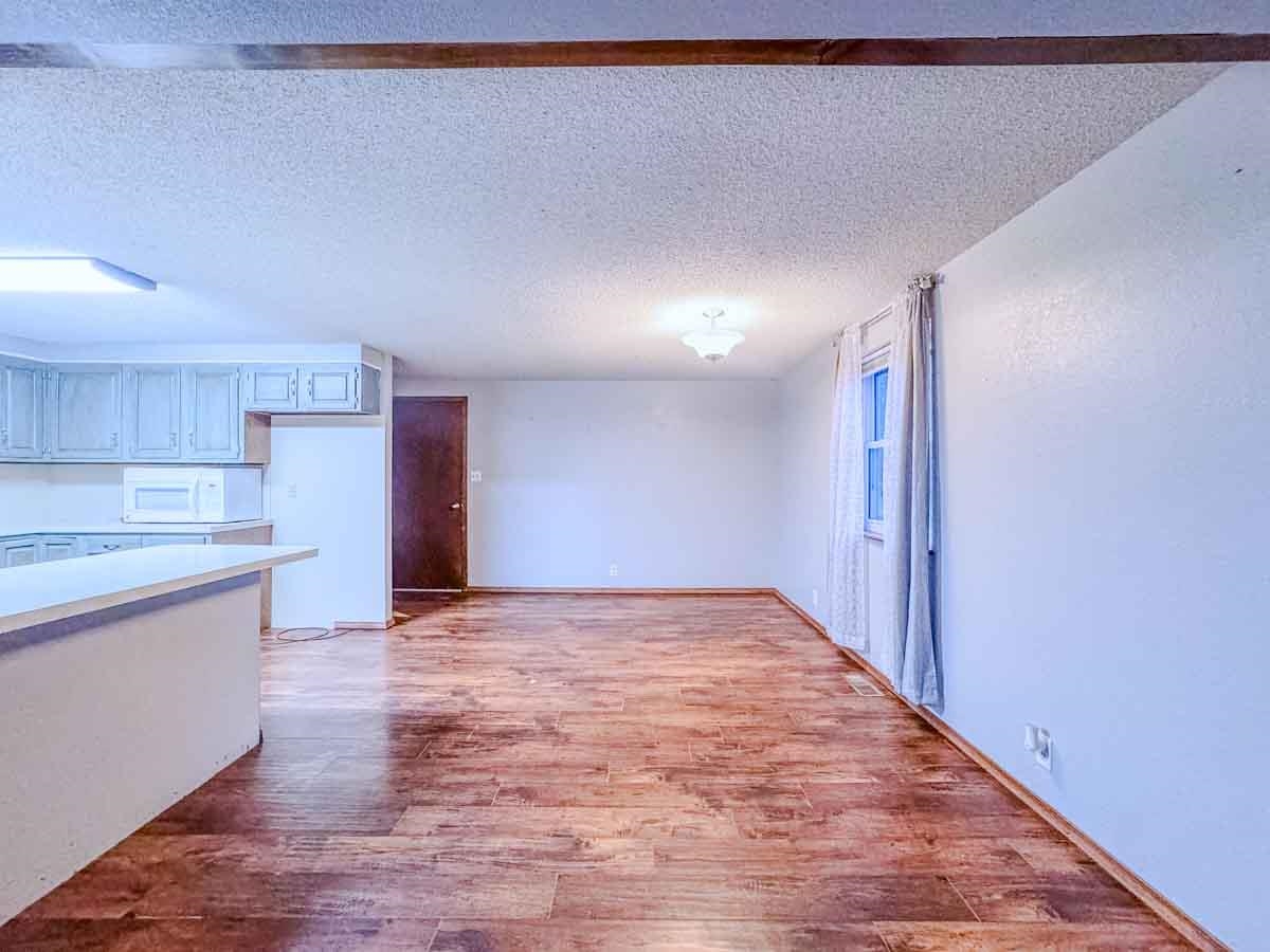 1727 N 10th Street Arkansas City KS 67005