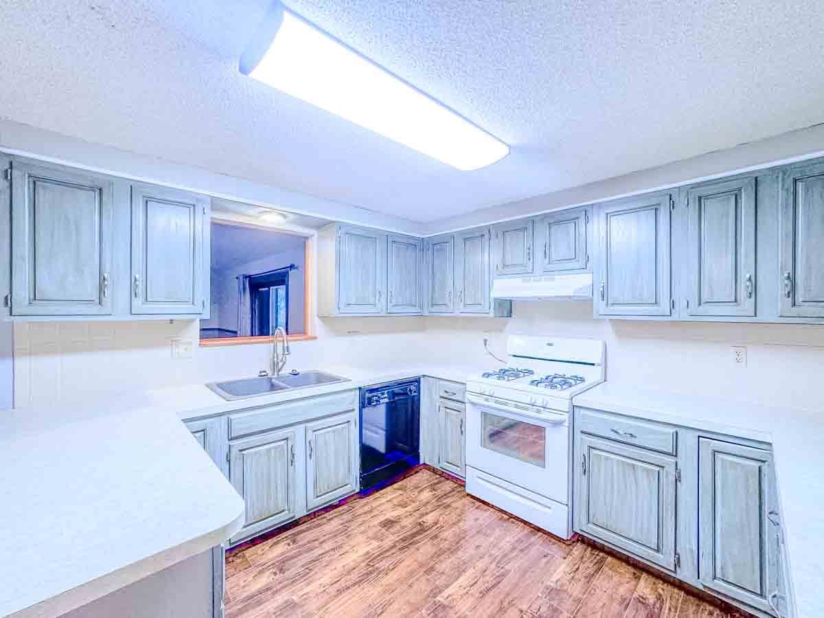 1727 N 10th Street Arkansas City KS 67005