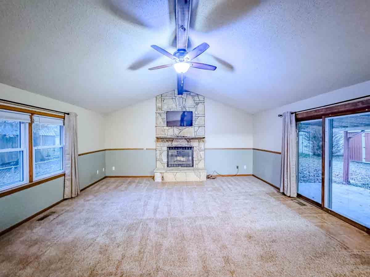 1727 N 10th Street Arkansas City KS 67005