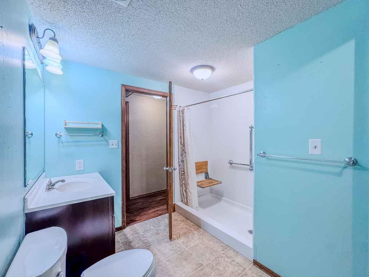 1727 N 10th Street Arkansas City KS 67005