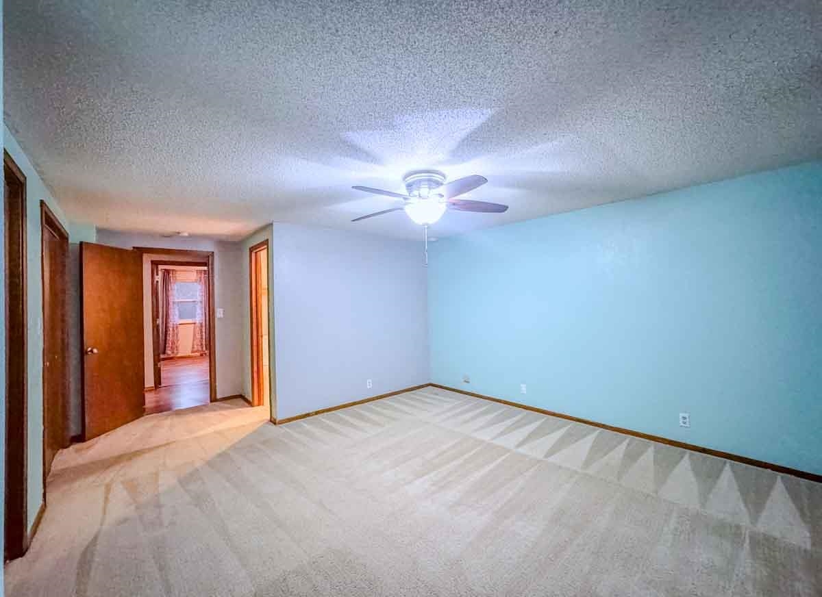 1727 N 10th Street Arkansas City KS 67005